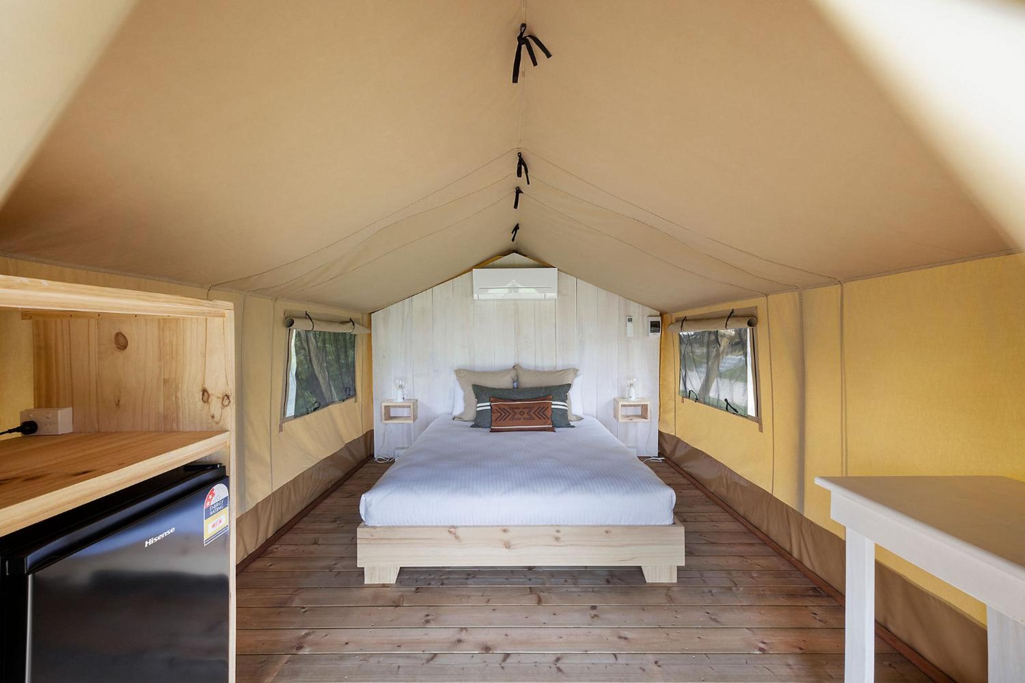 Junior Safari Tent – No Bathroom photo 2