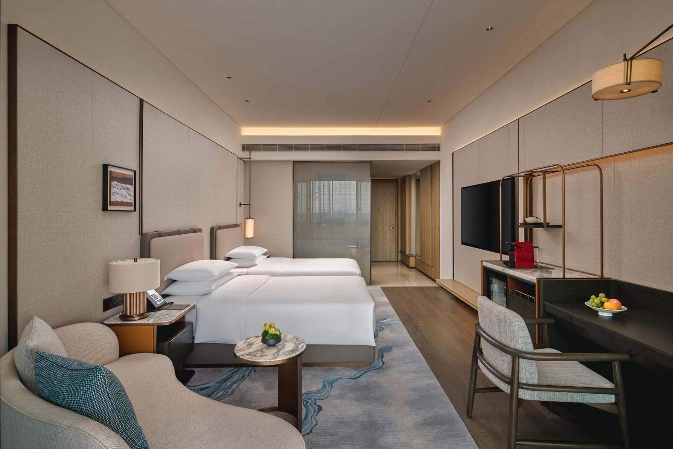 Twin Room - Club Access
