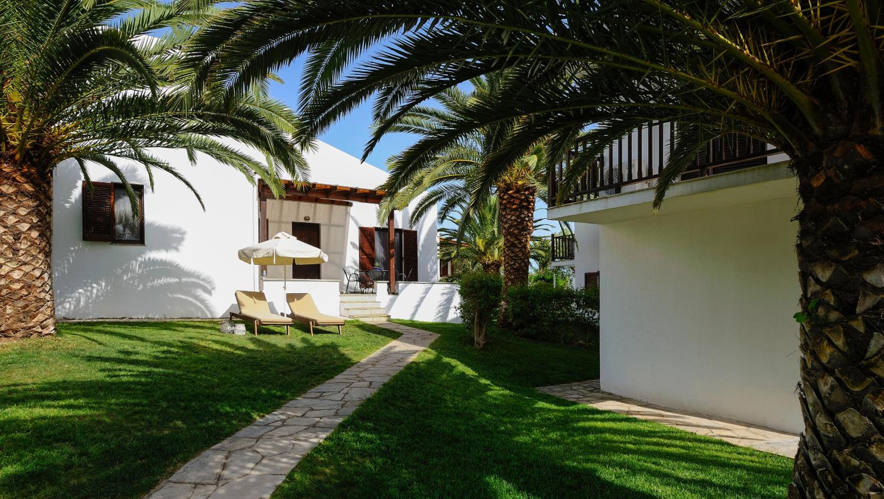 Garden Superior Residence photo 2