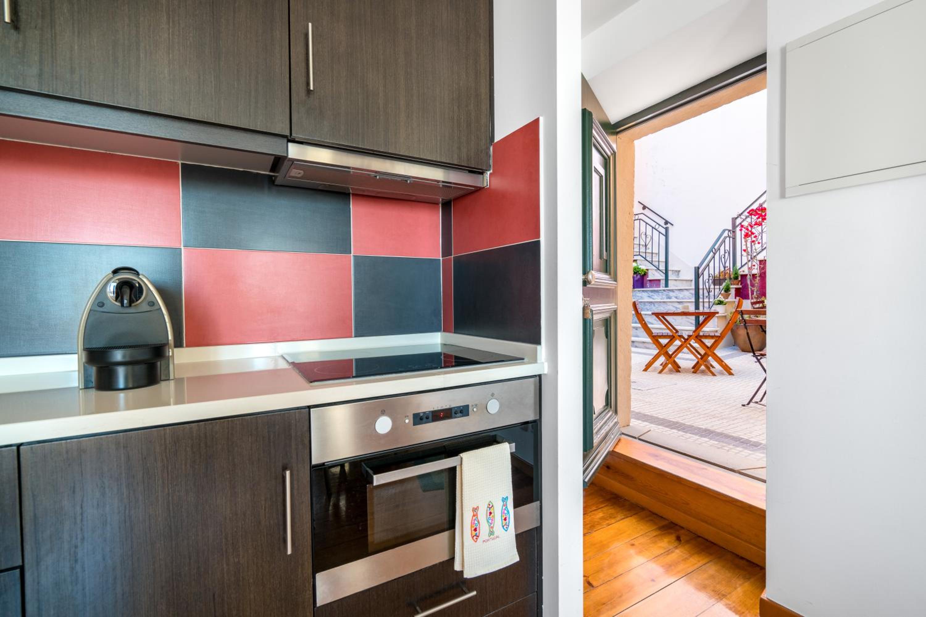 One-Bedroom Apartment with River View photo 2