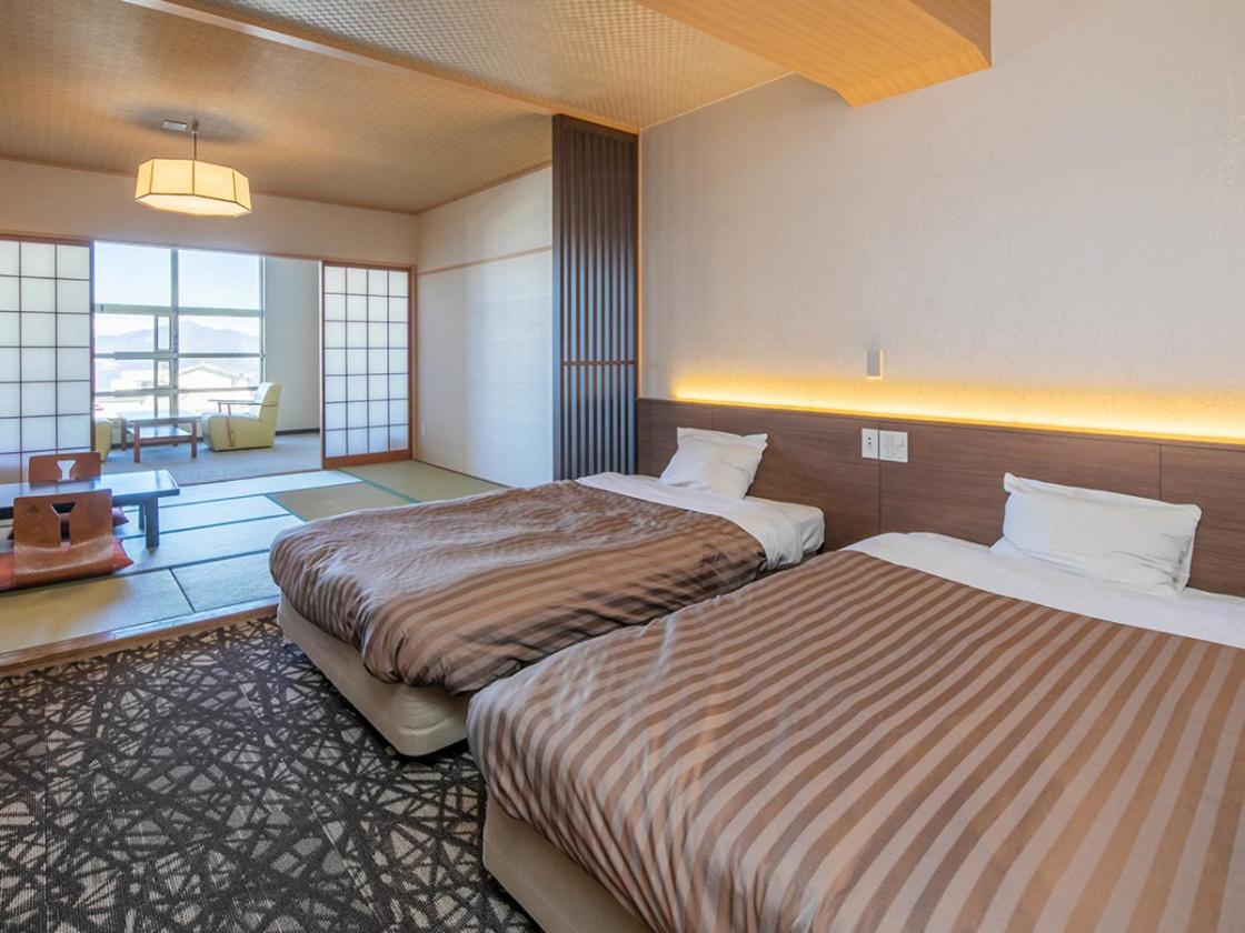 Family Room with Tatami Area photo 2