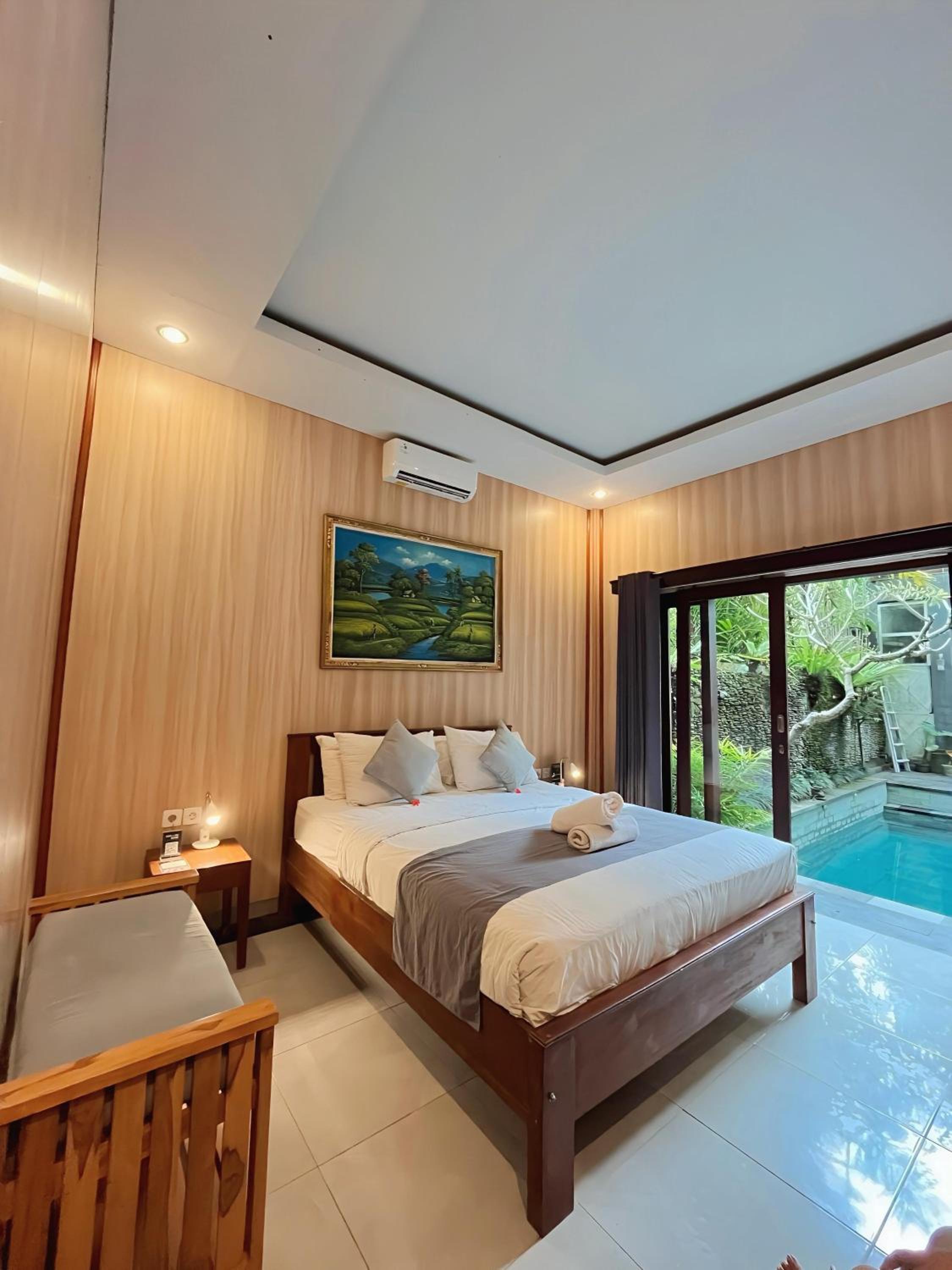 Villa with Garden View photo 2