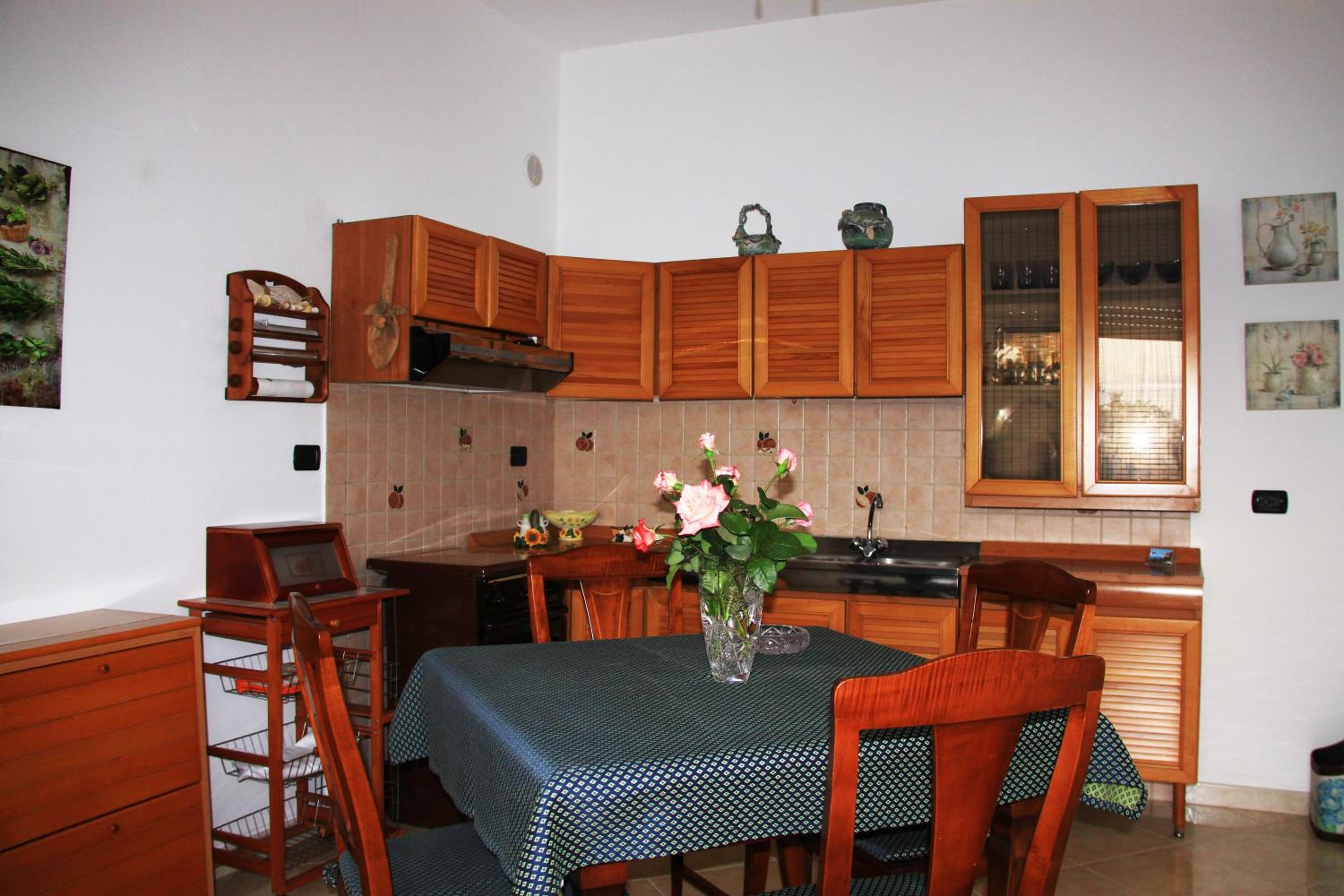 Apartment photo 3