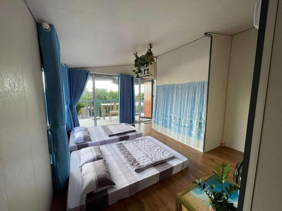 Quadruple Room with Sea View photo 2