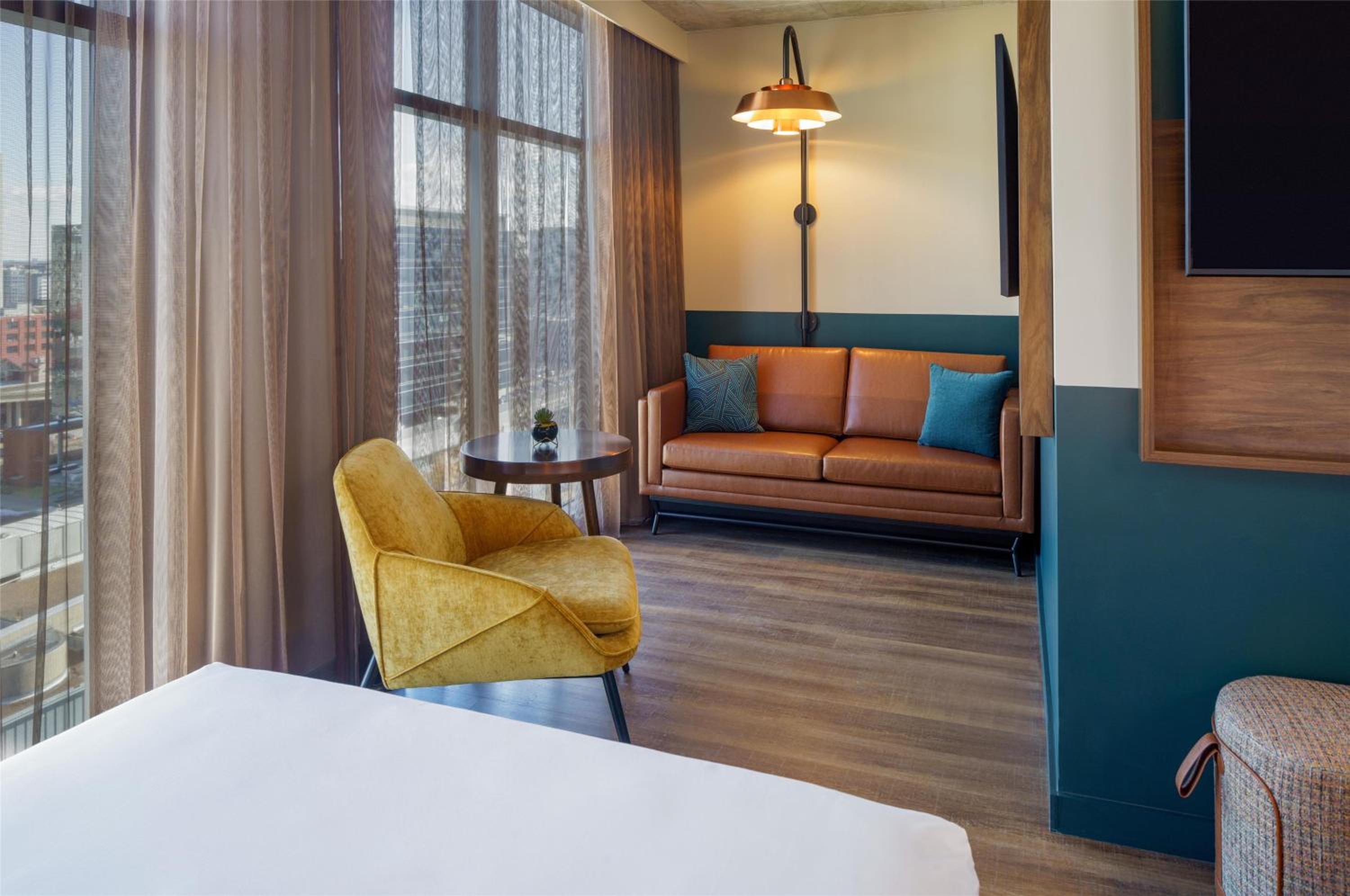 Deluxe Double Room with Two Double Beds photo 2