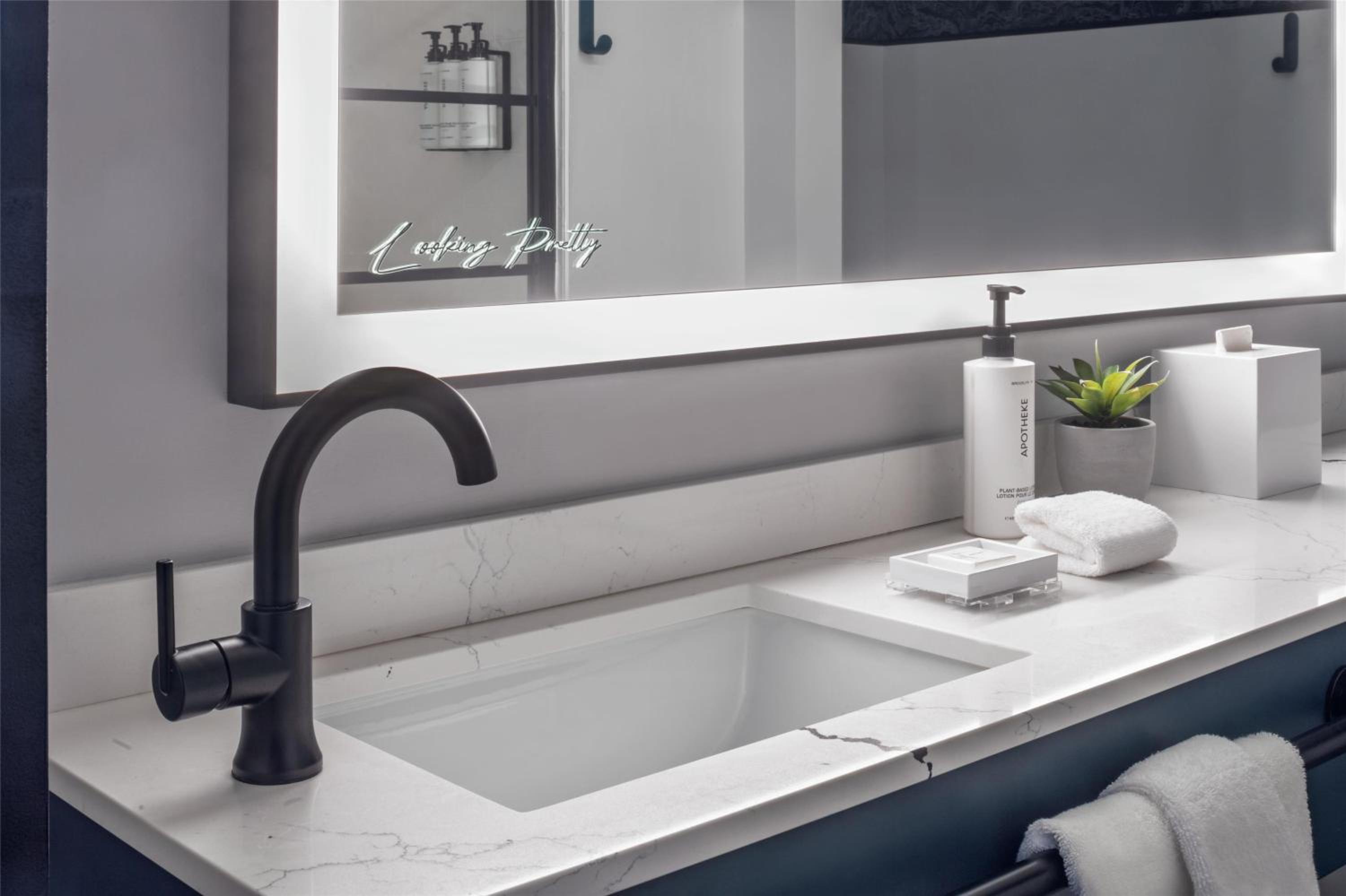 King Studio Suite photo 3