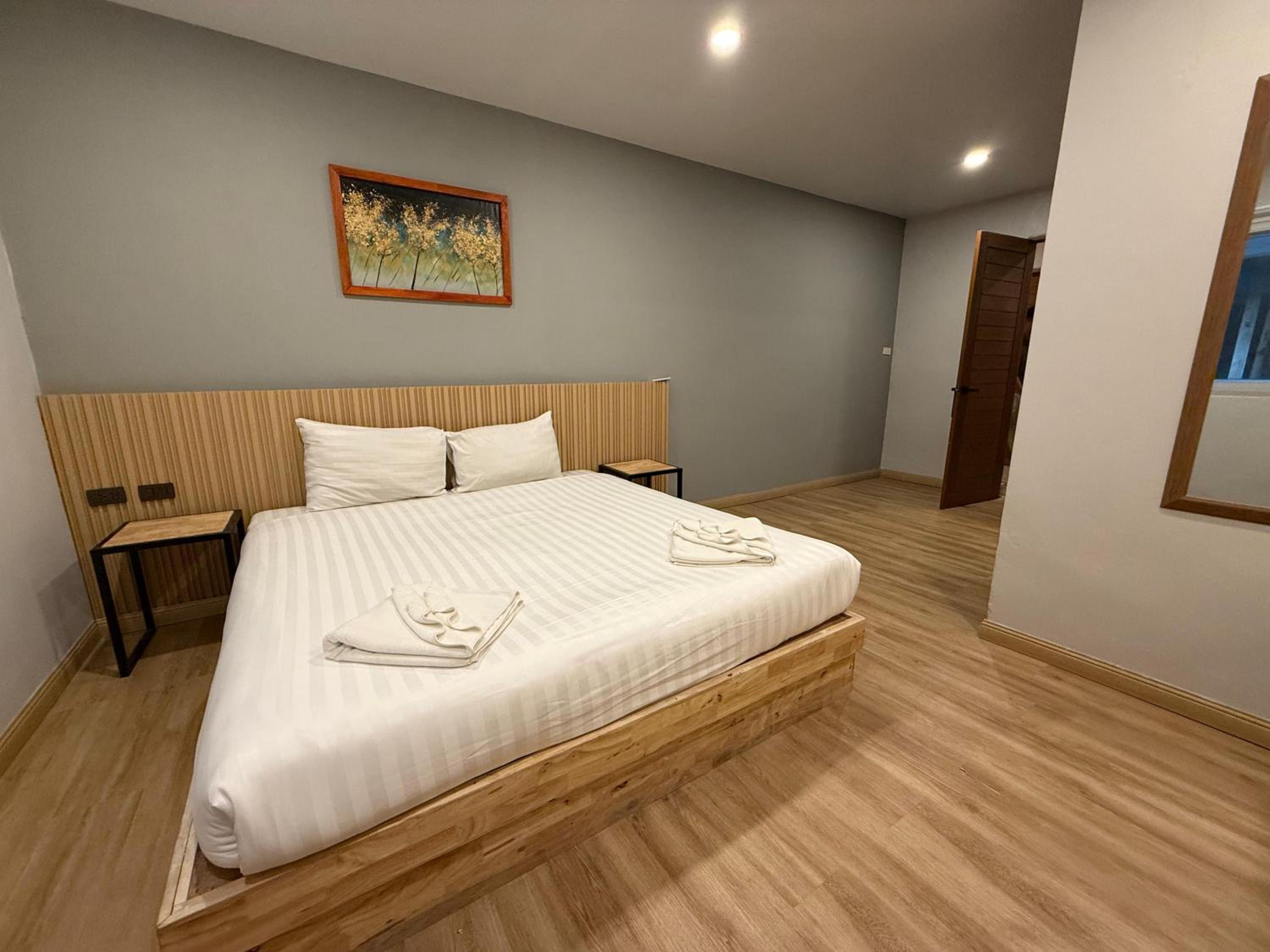 Standard King Room
