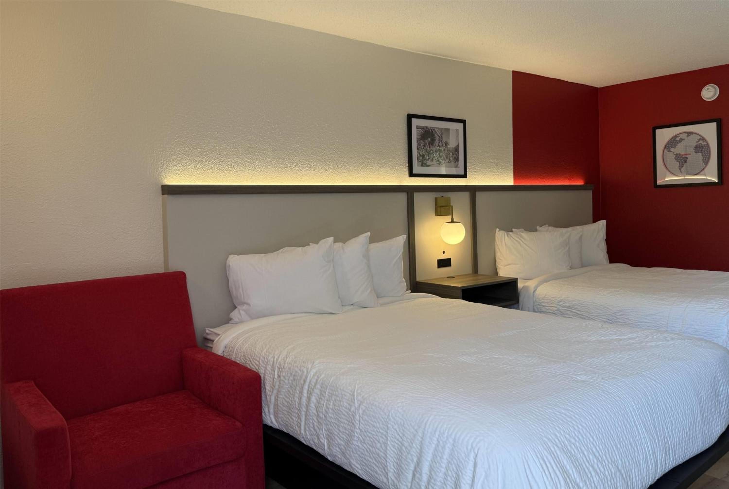 Double Room with Two Double Beds - Non-Smoking - Photo 5