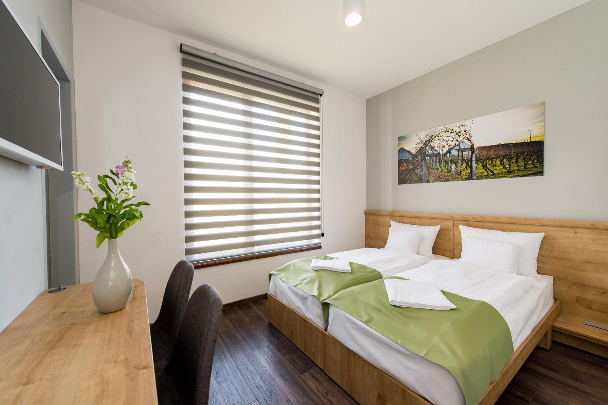 Classic Double Room - Photo 1