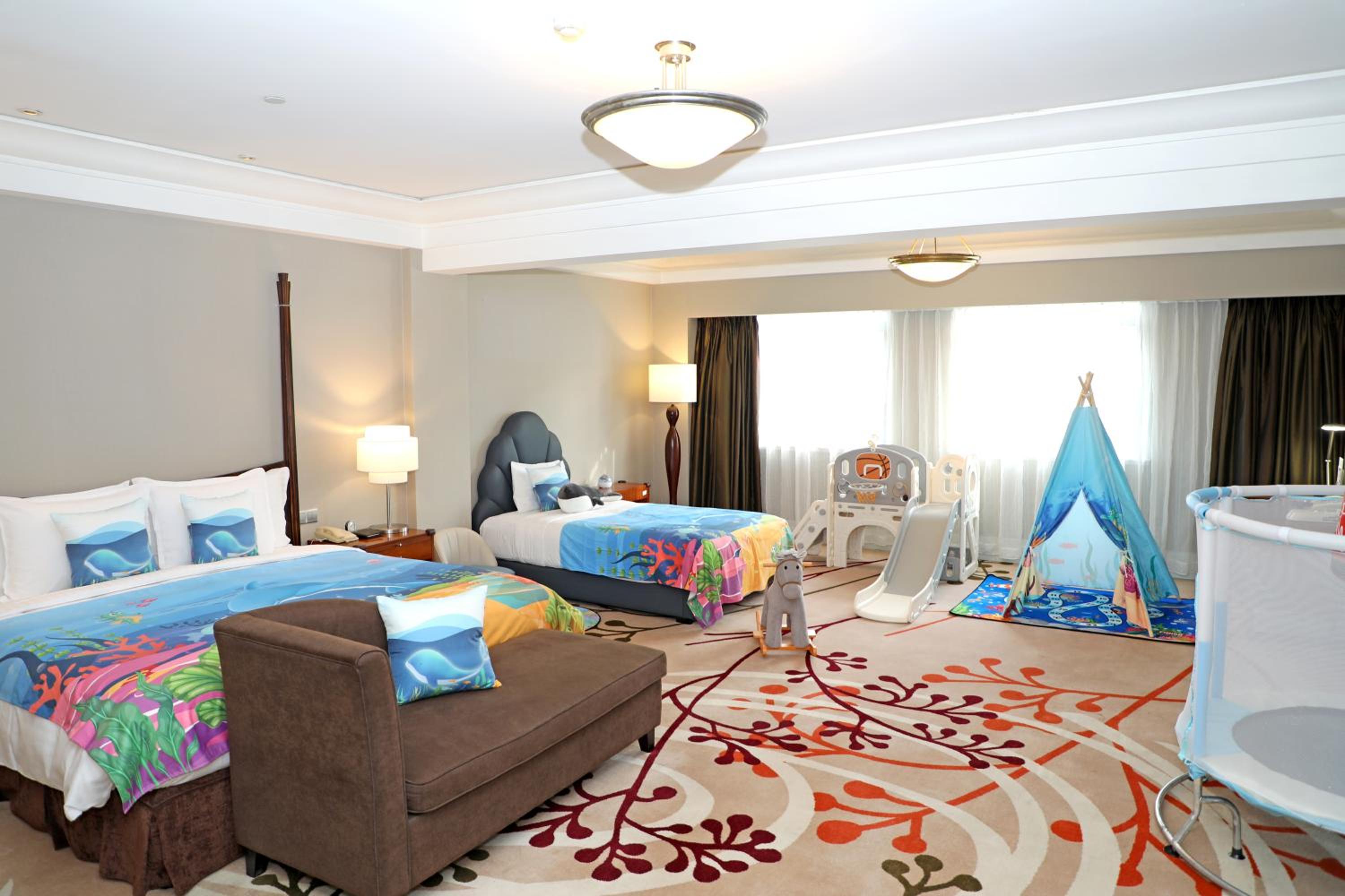 Cathay Garden Family Room