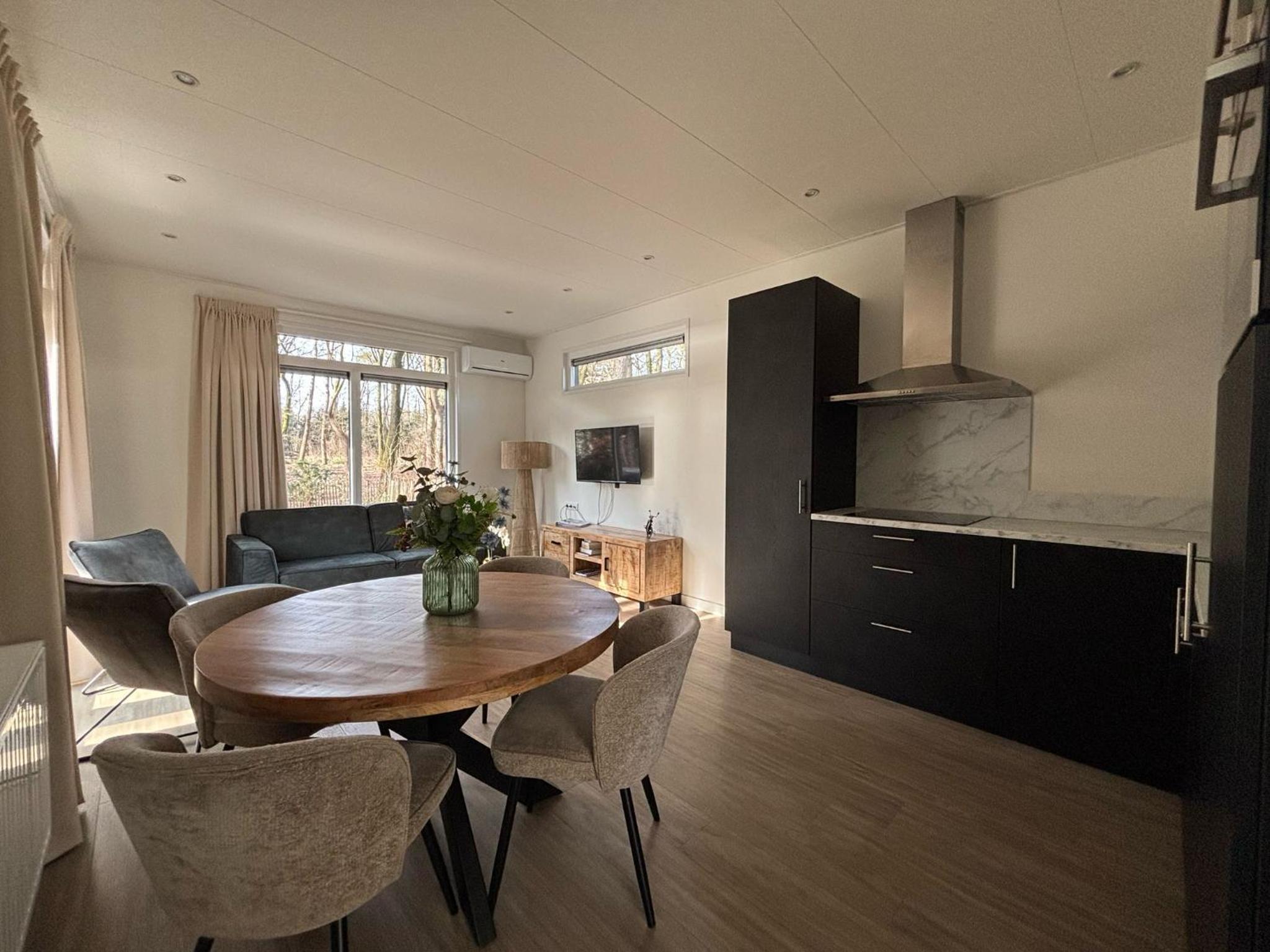 Deluxe Bungalow