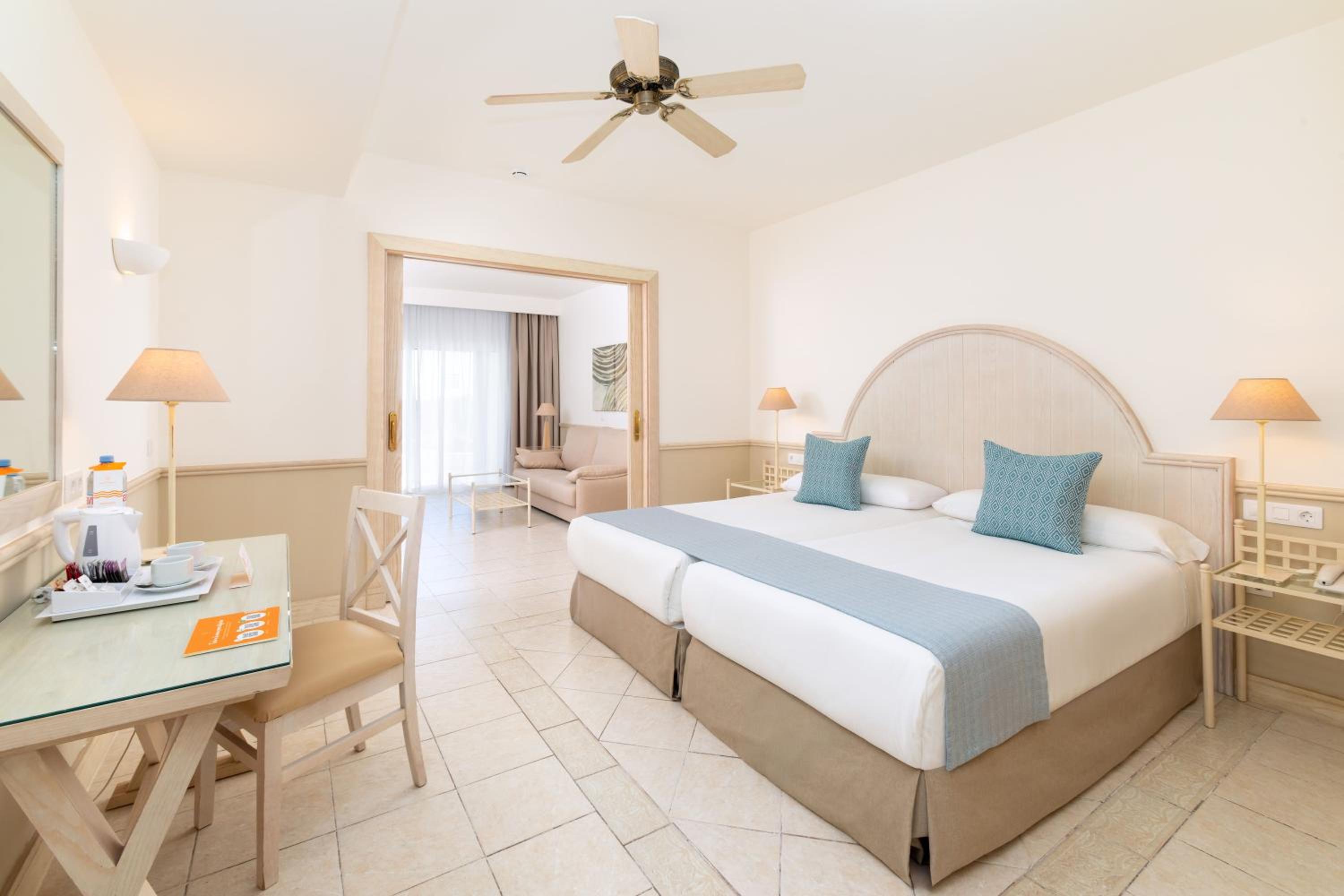 Junior Suite Real Adventure (2 Adults + 2 Children)