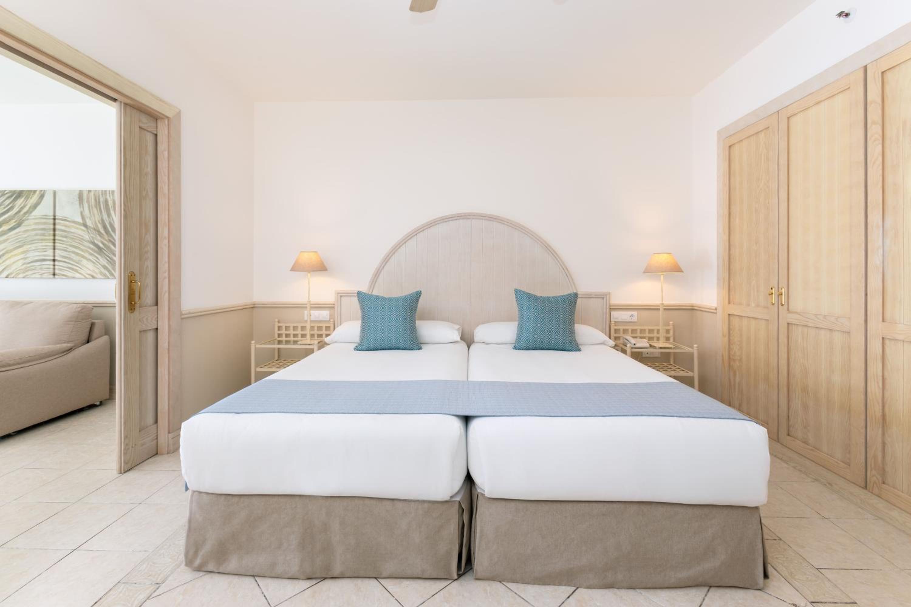 Junior Suite Real Adventure (2 Adults + 2 Children)
