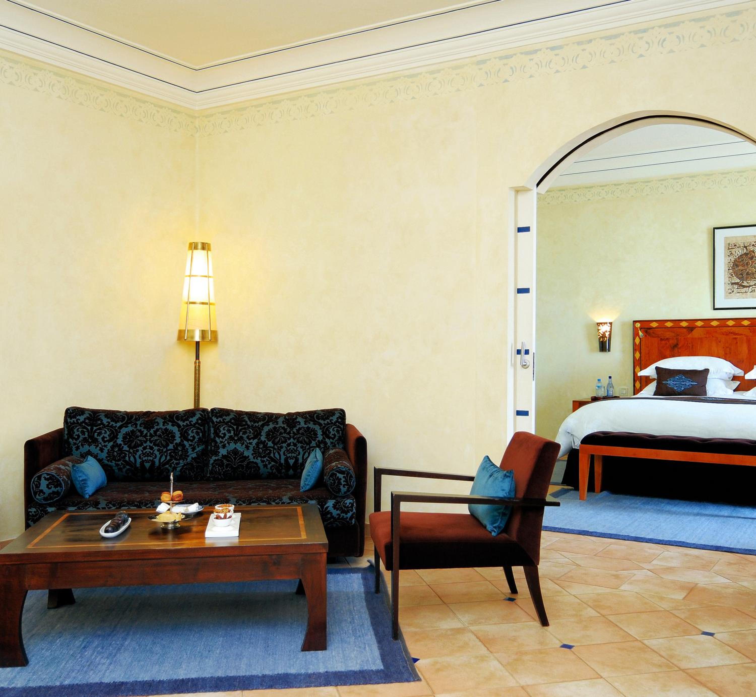 Executive Suite with Pool View thumbnail 6