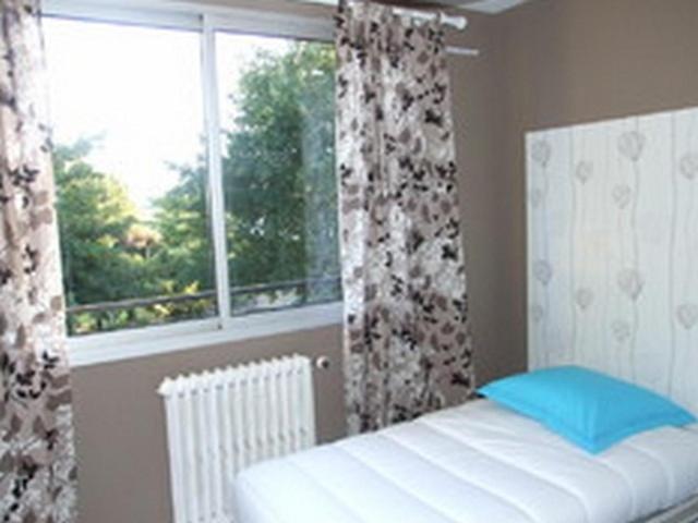 Family Room (4 Adults) - Photo 7