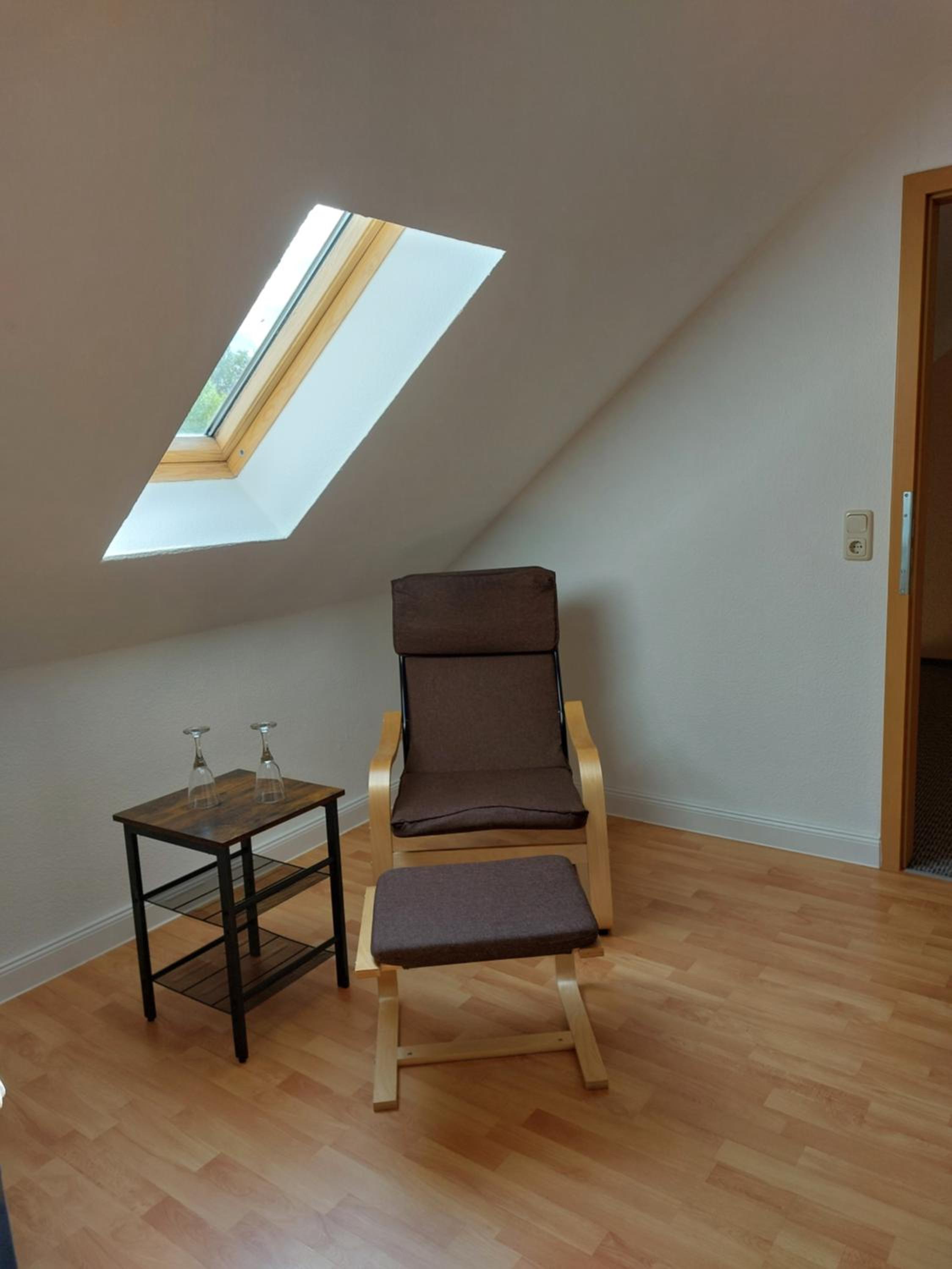 Basic Triple Room with Shared Bathroom photo 2