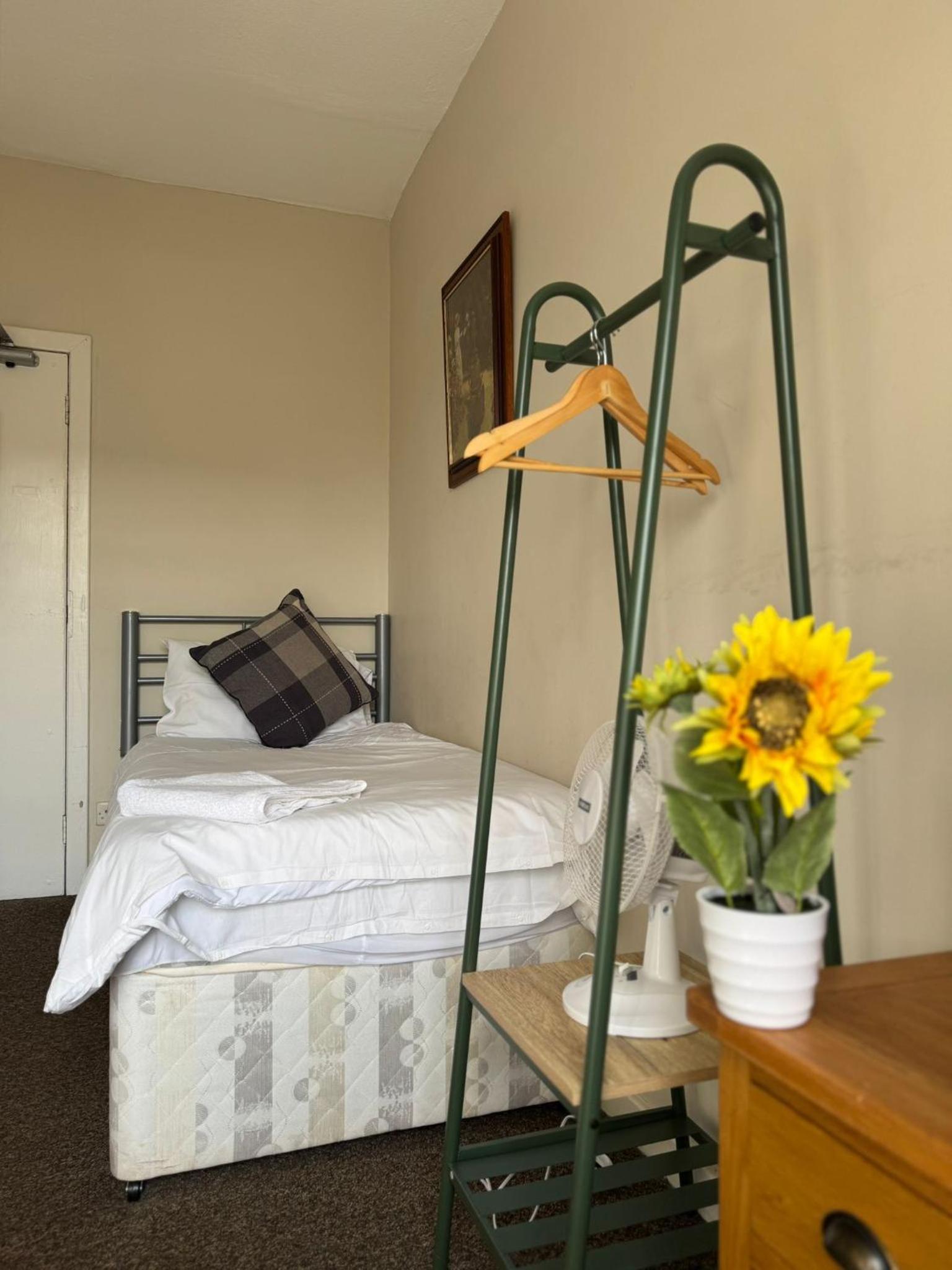 Single Room with Shared Bathroom