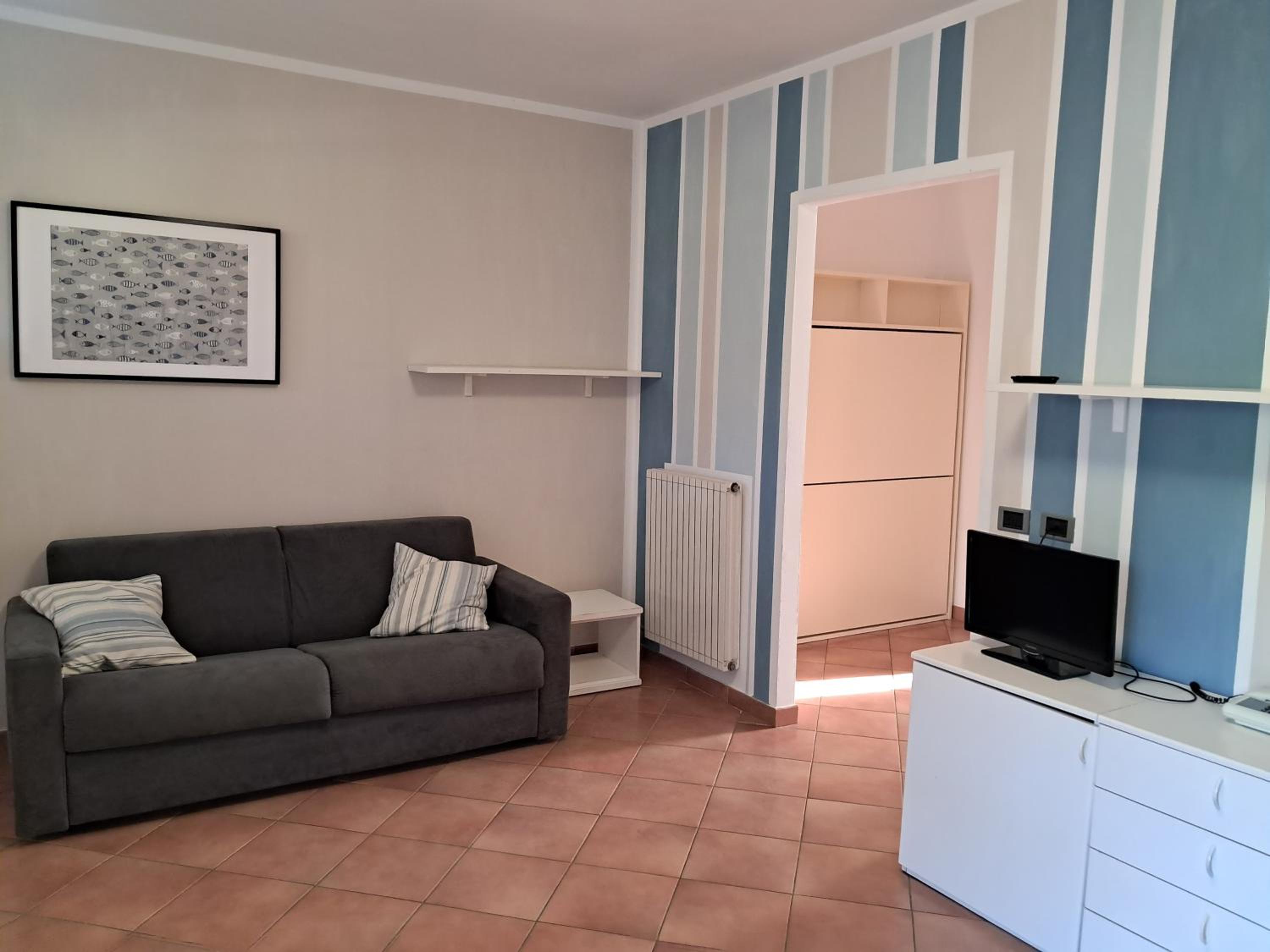 One-Bedroom Apartment with Garden photo 3