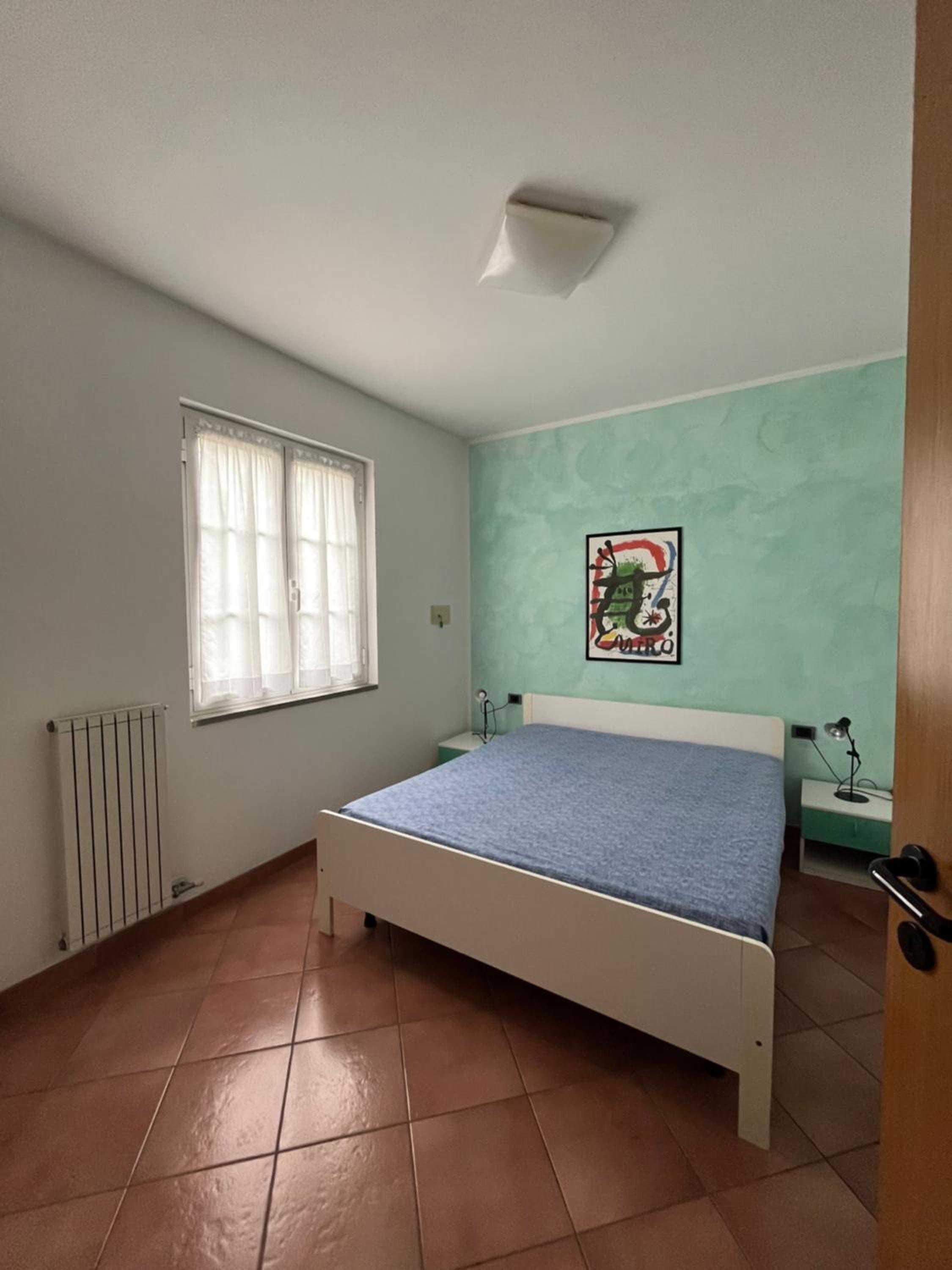 One-Bedroom Apartment with Garden photo 1
