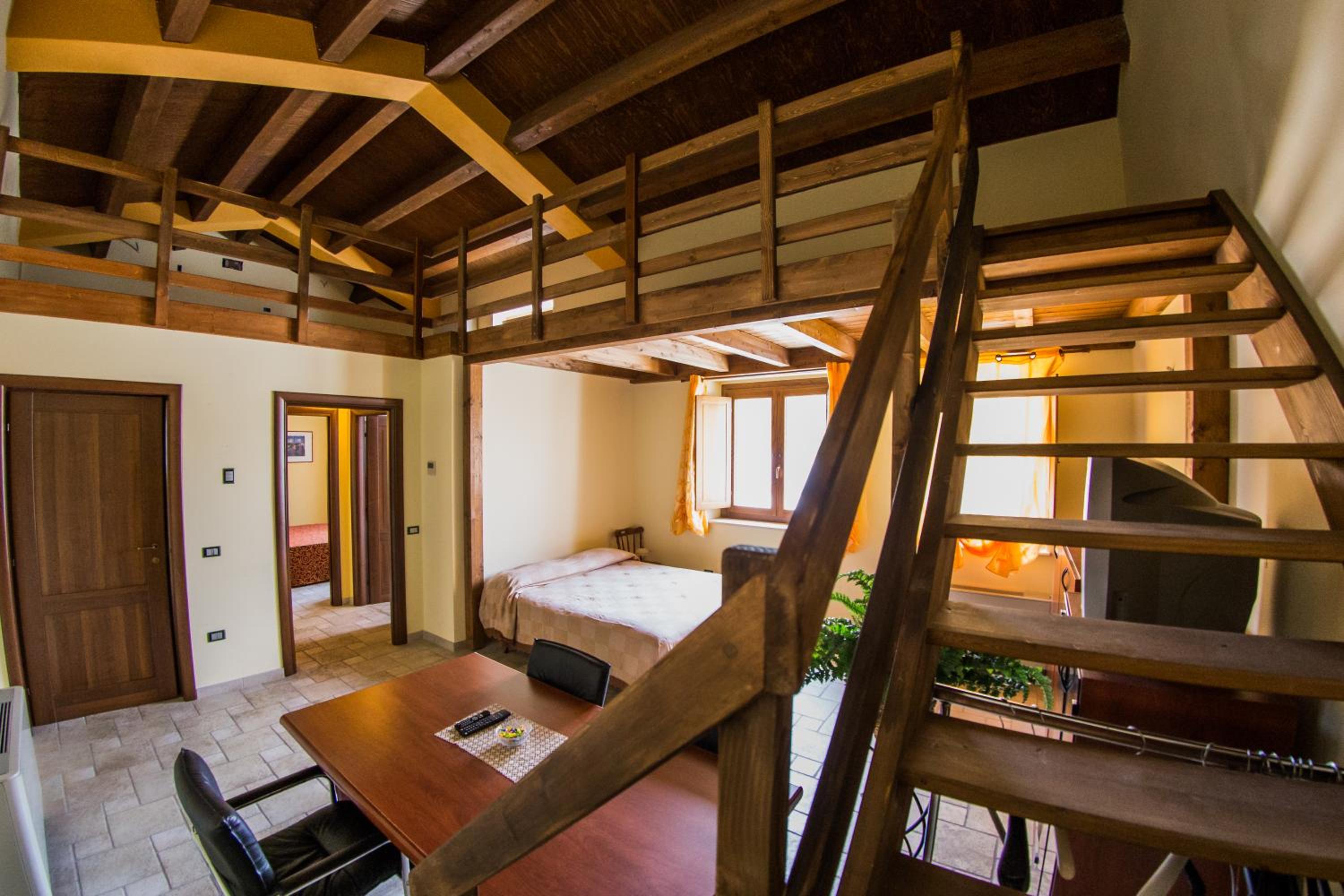 Deluxe Family Suite photo 3