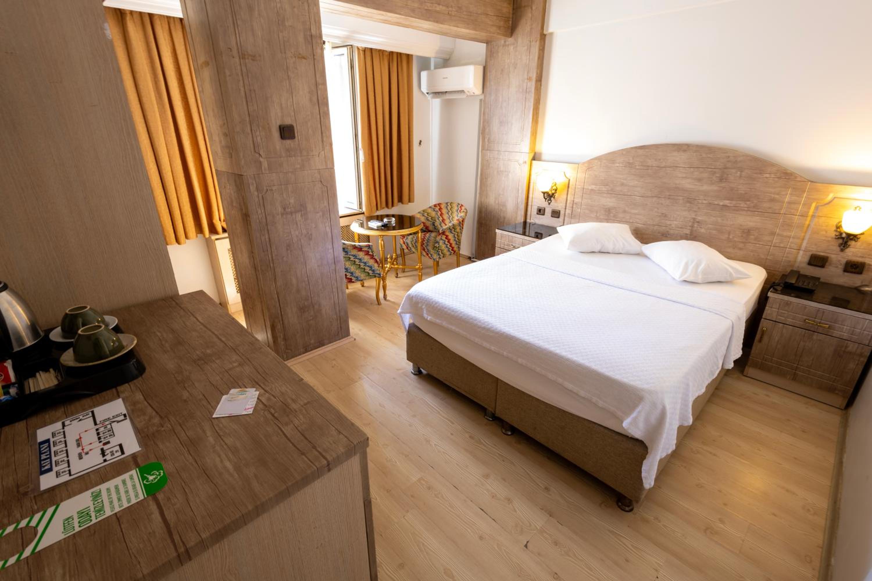 Double Room with Mountain View