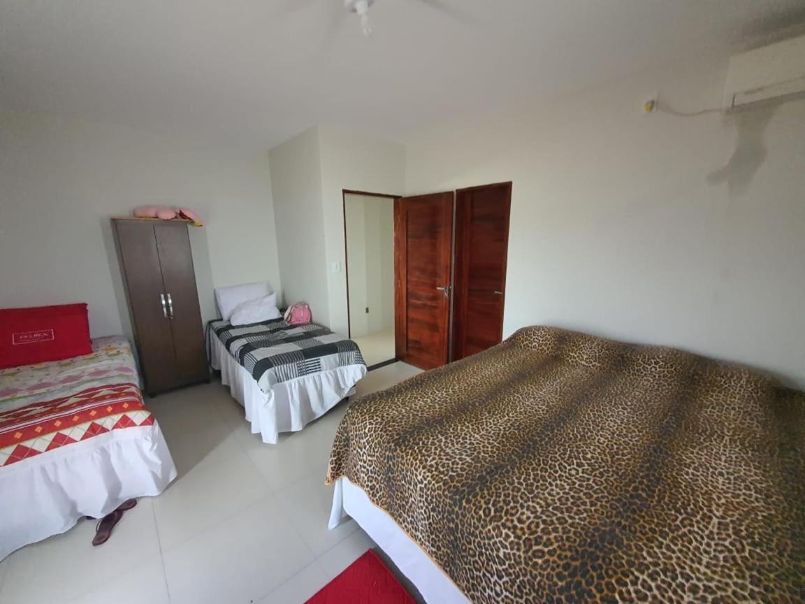 Three-Bedroom House photo 2