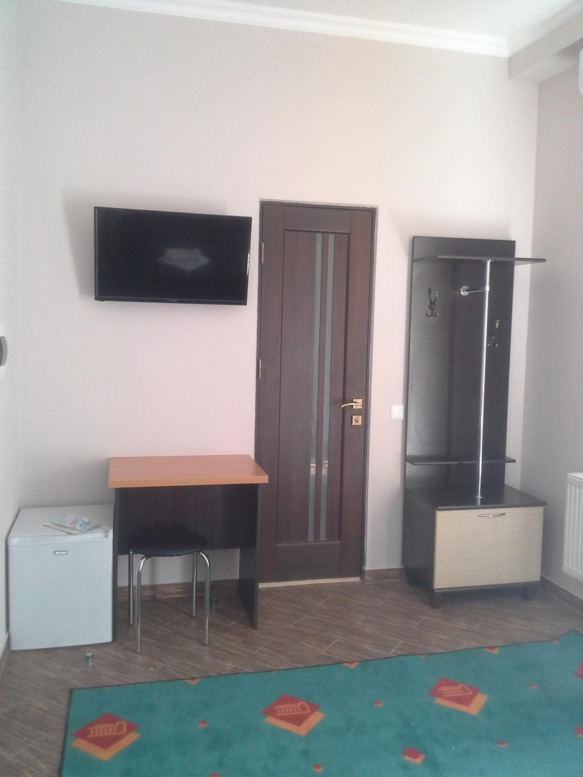Budget Double Room photo 1