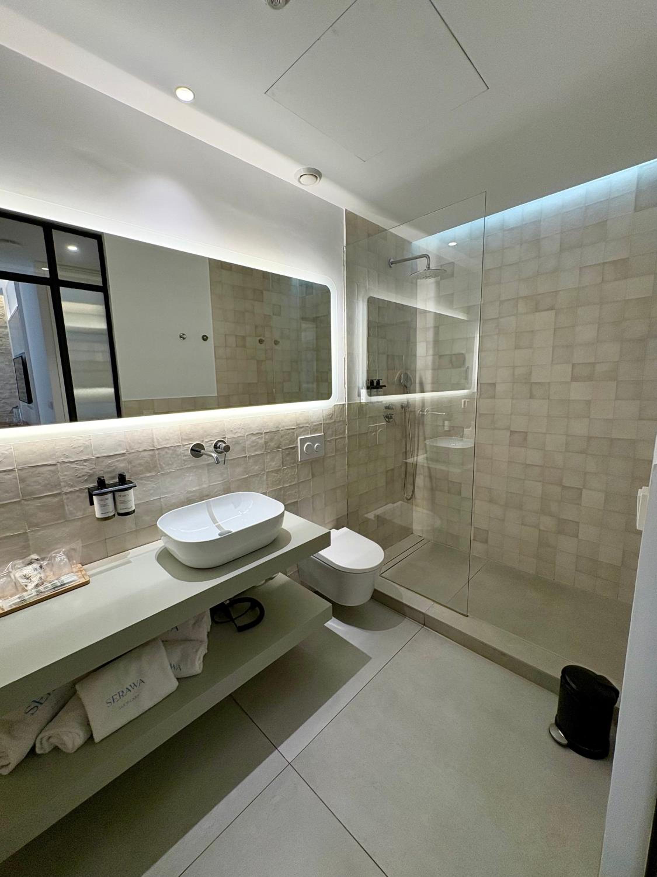 Double Room - Photo 5