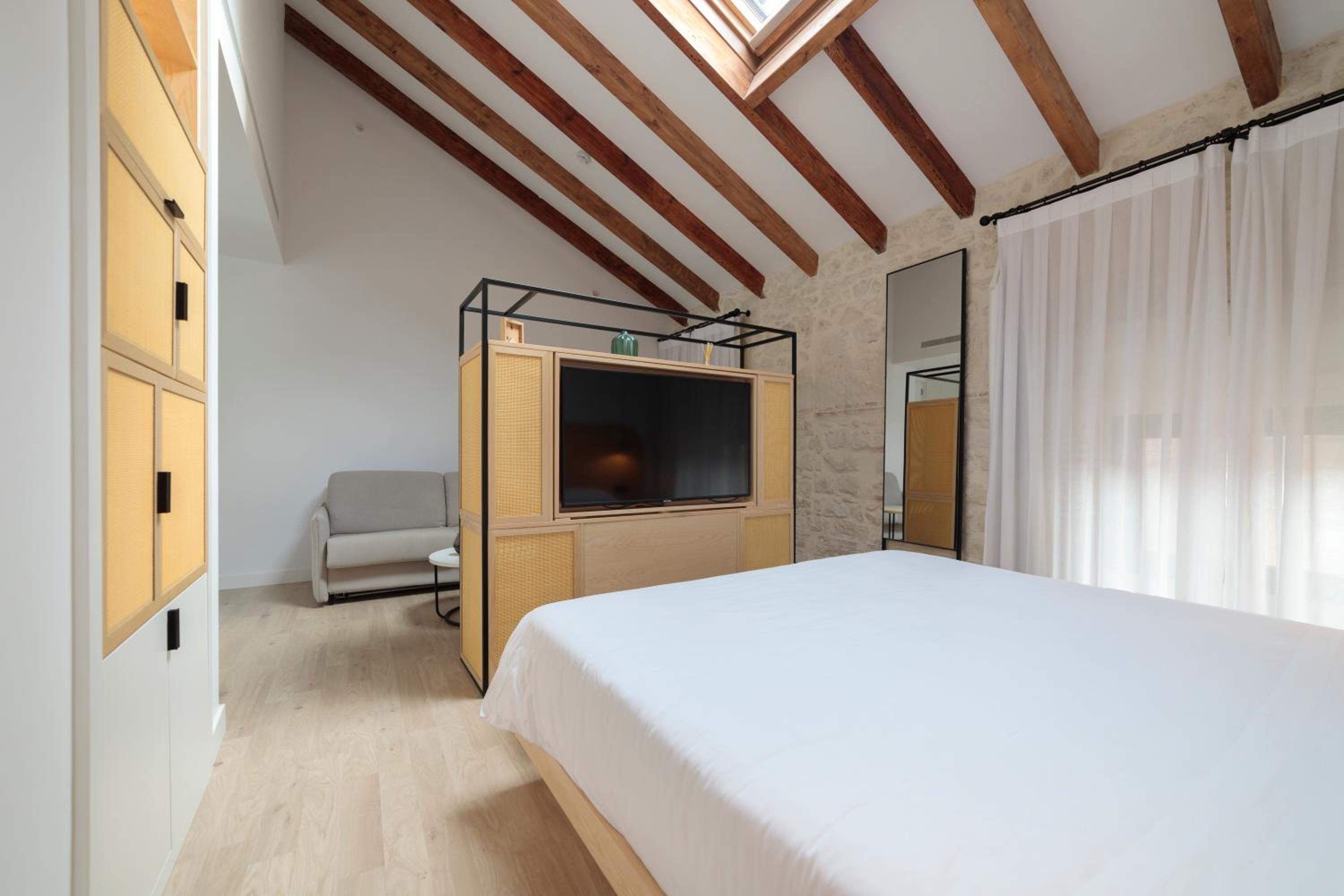 Junior Suite with Terrace - Photo 9