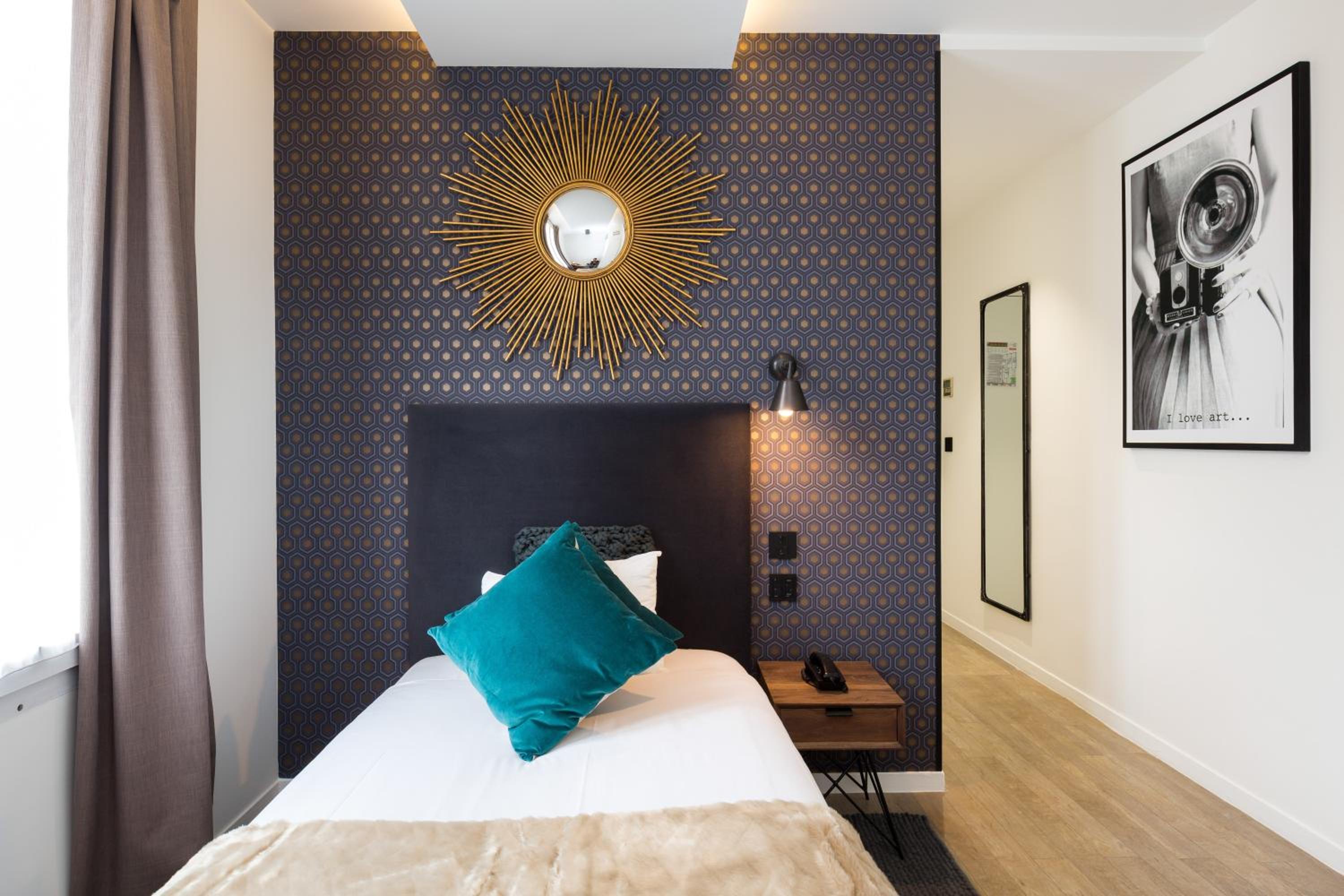 Single Room photo 2