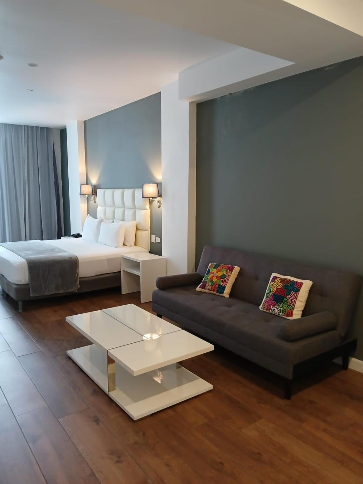 Junior Suite - Photo 1