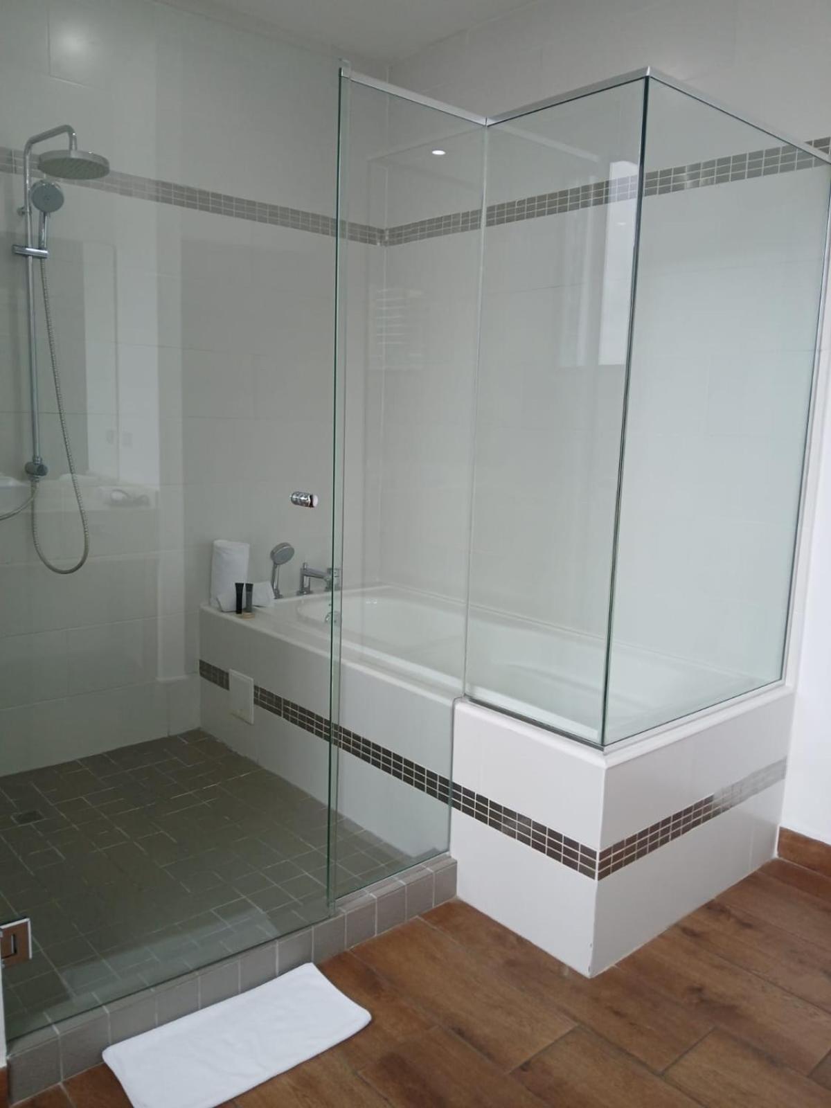 Junior Suite - Photo 9
