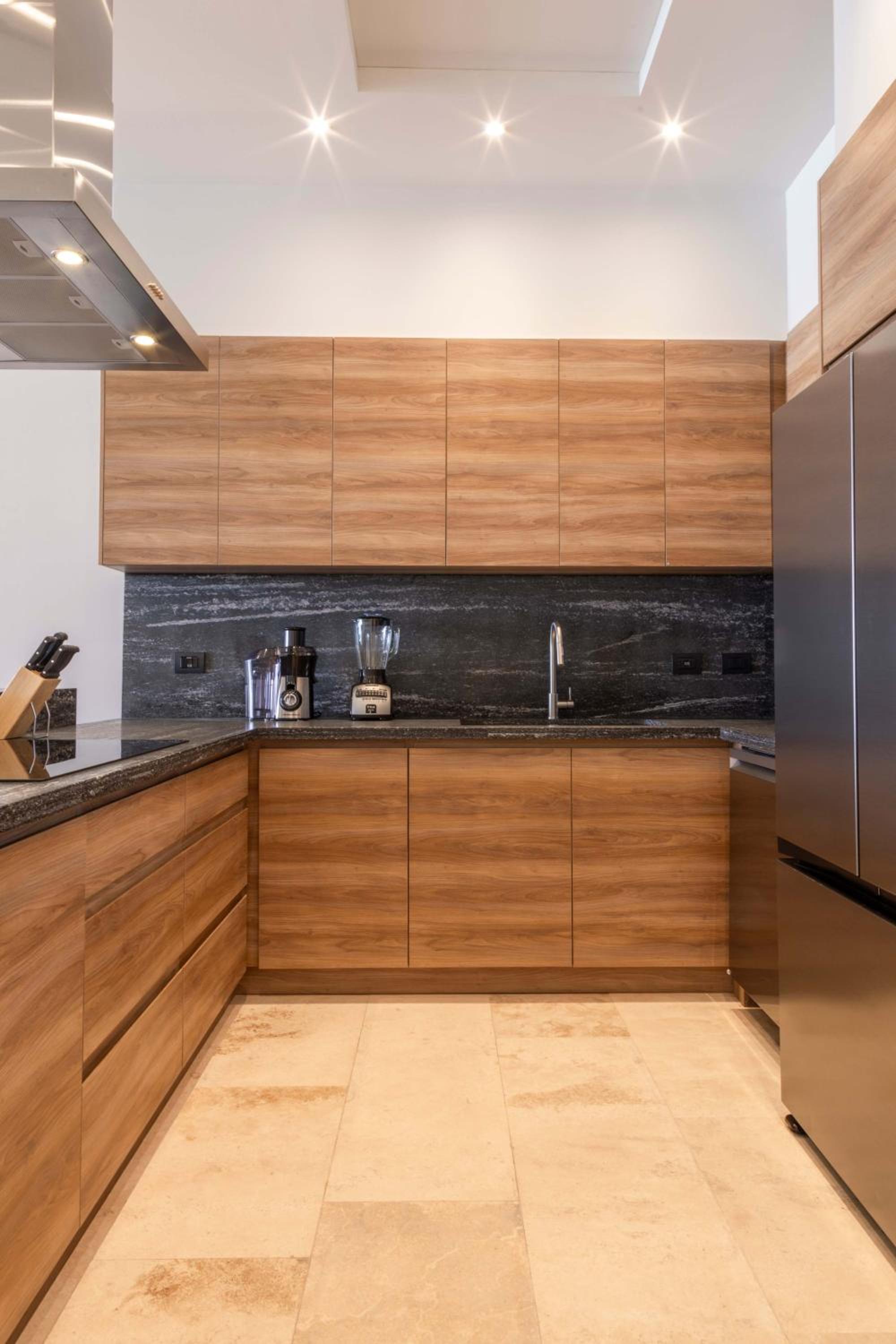Family Two-Bedroom Apartment with View photo 3
