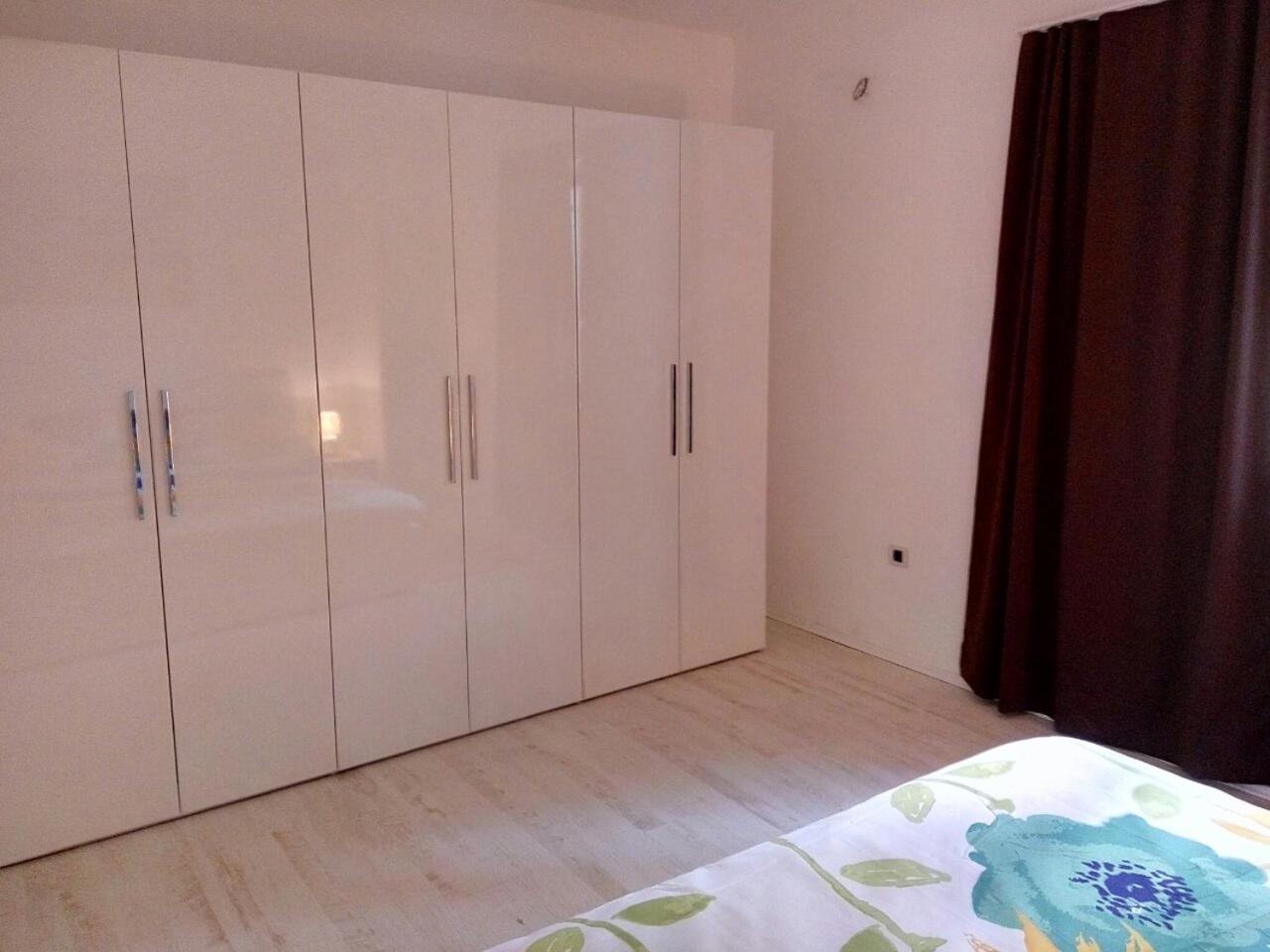 Apartment - Ground Floor photo 2