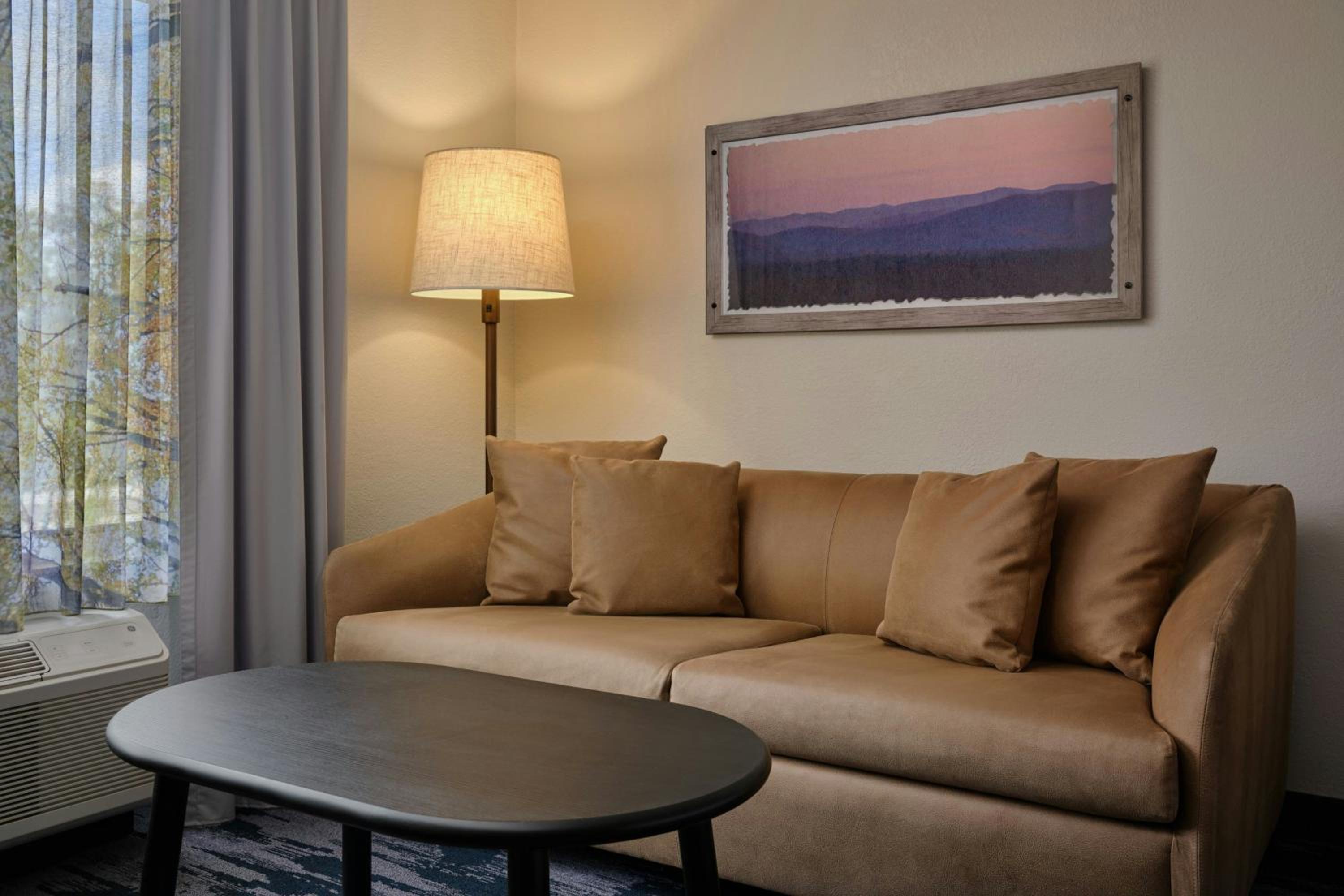Large Queen Room with Two Queen Beds with Sofa Bed and Roll-In Shower - Mobility and Hearing Accessible - Photo 2