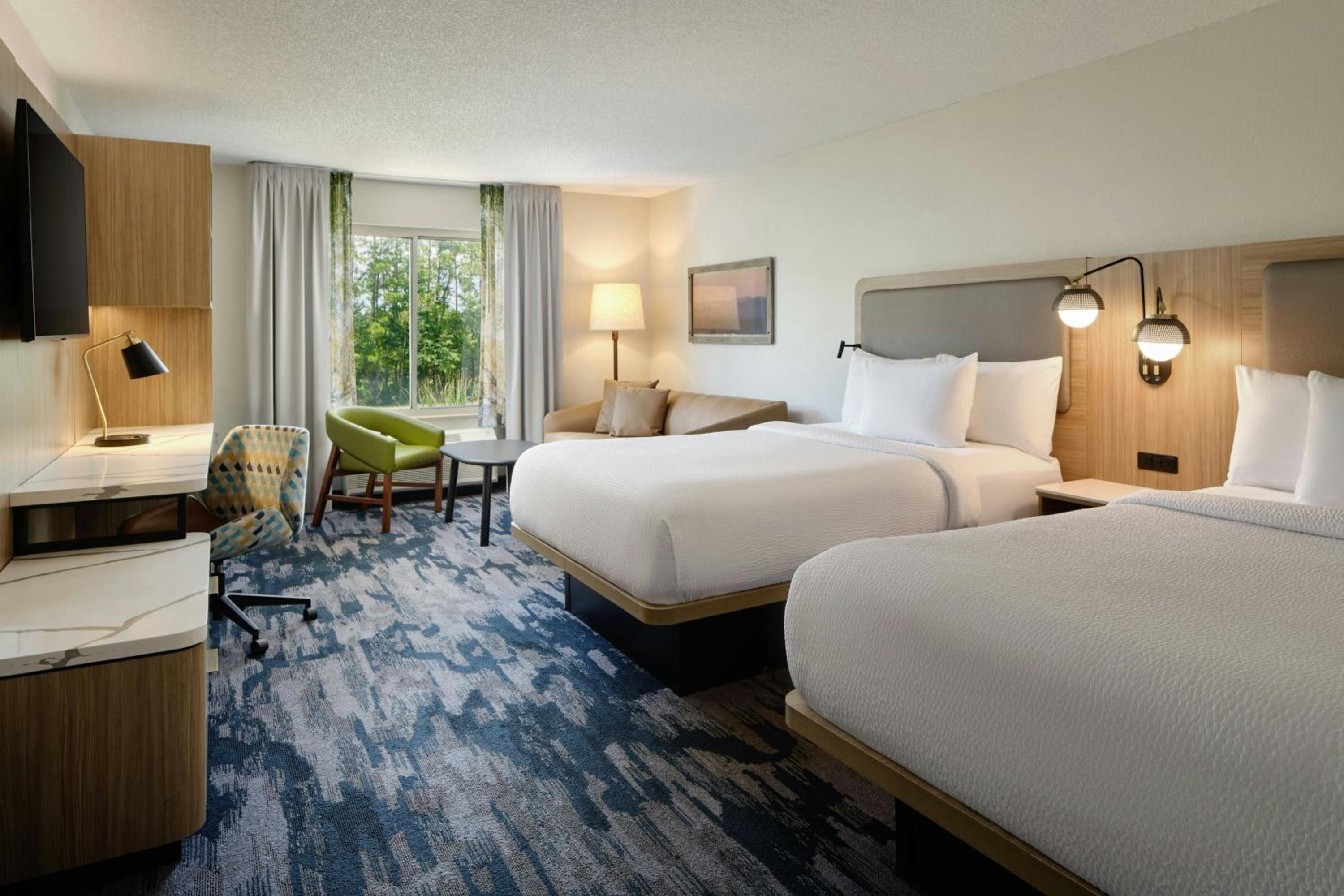 Large Queen Room with Two Queen Beds with Sofa Bed and Roll-In Shower - Mobility and Hearing Accessible - Photo 1