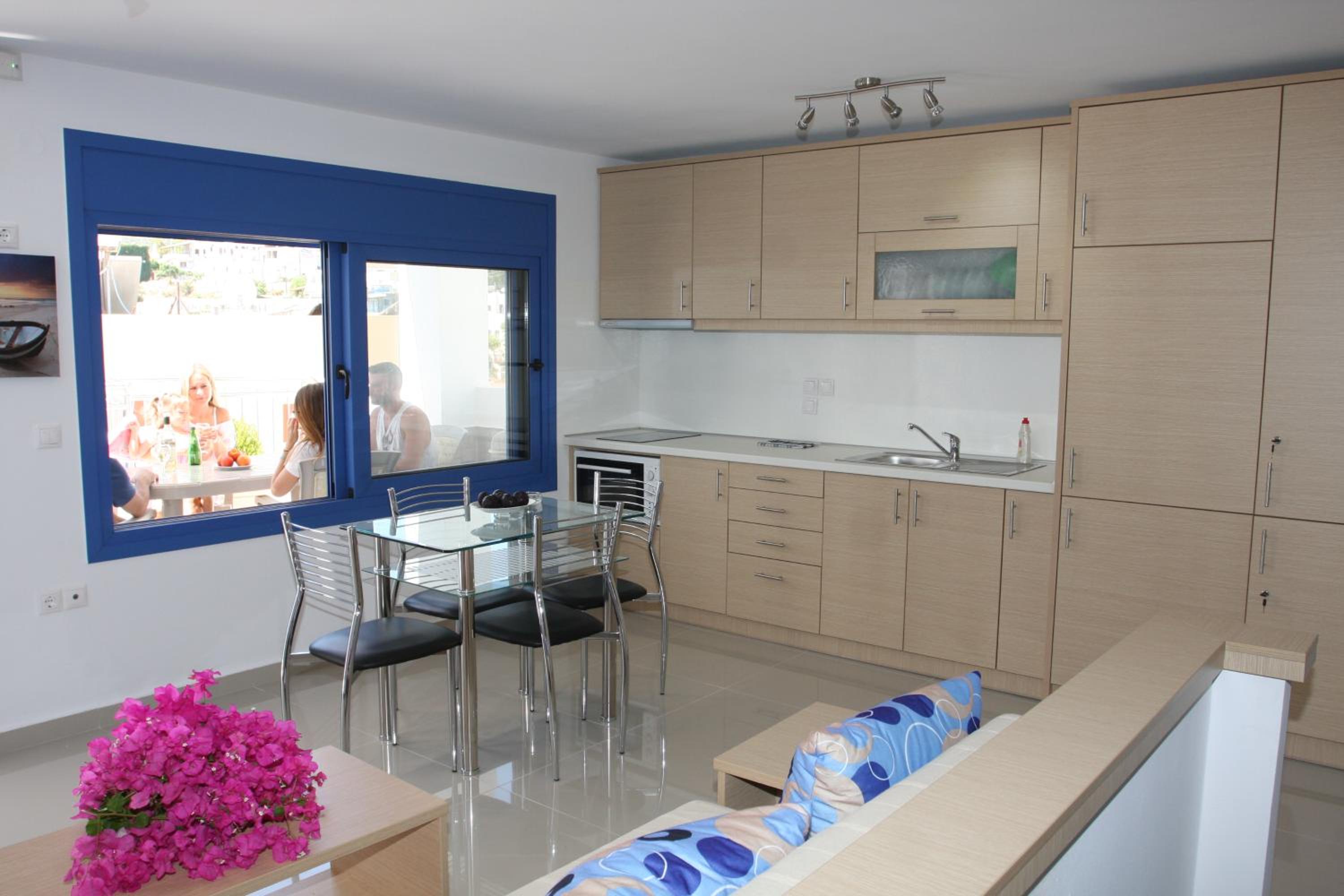Studio with Terrace photo 2