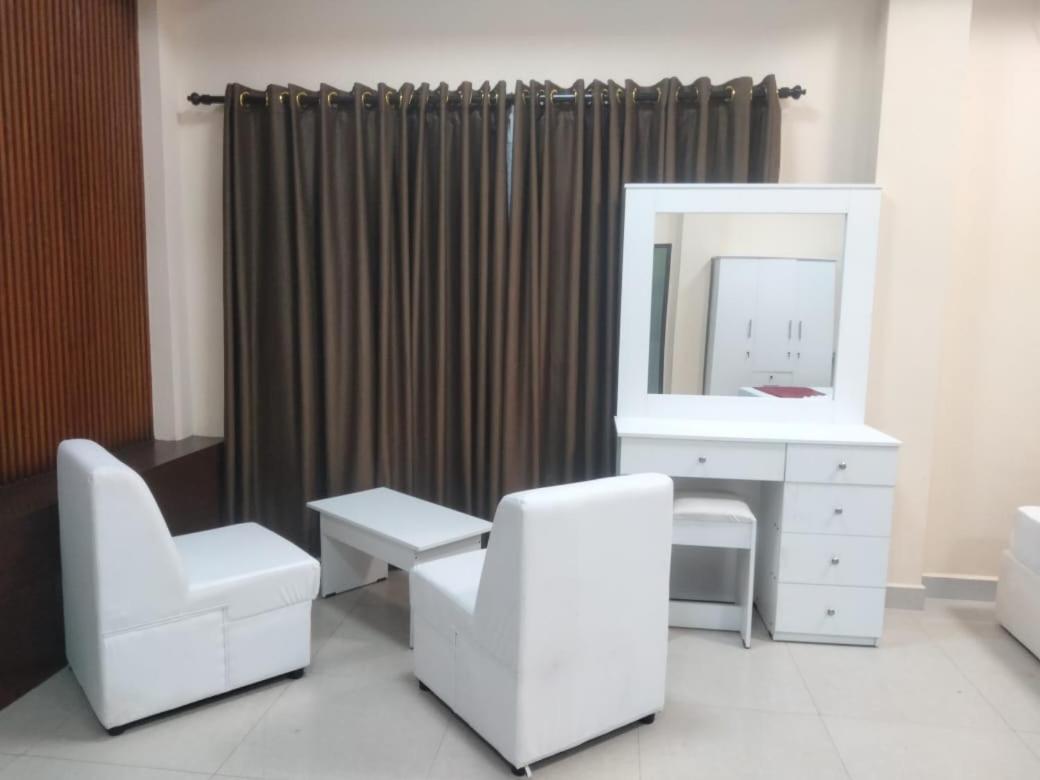 Deluxe Family Room photo 3