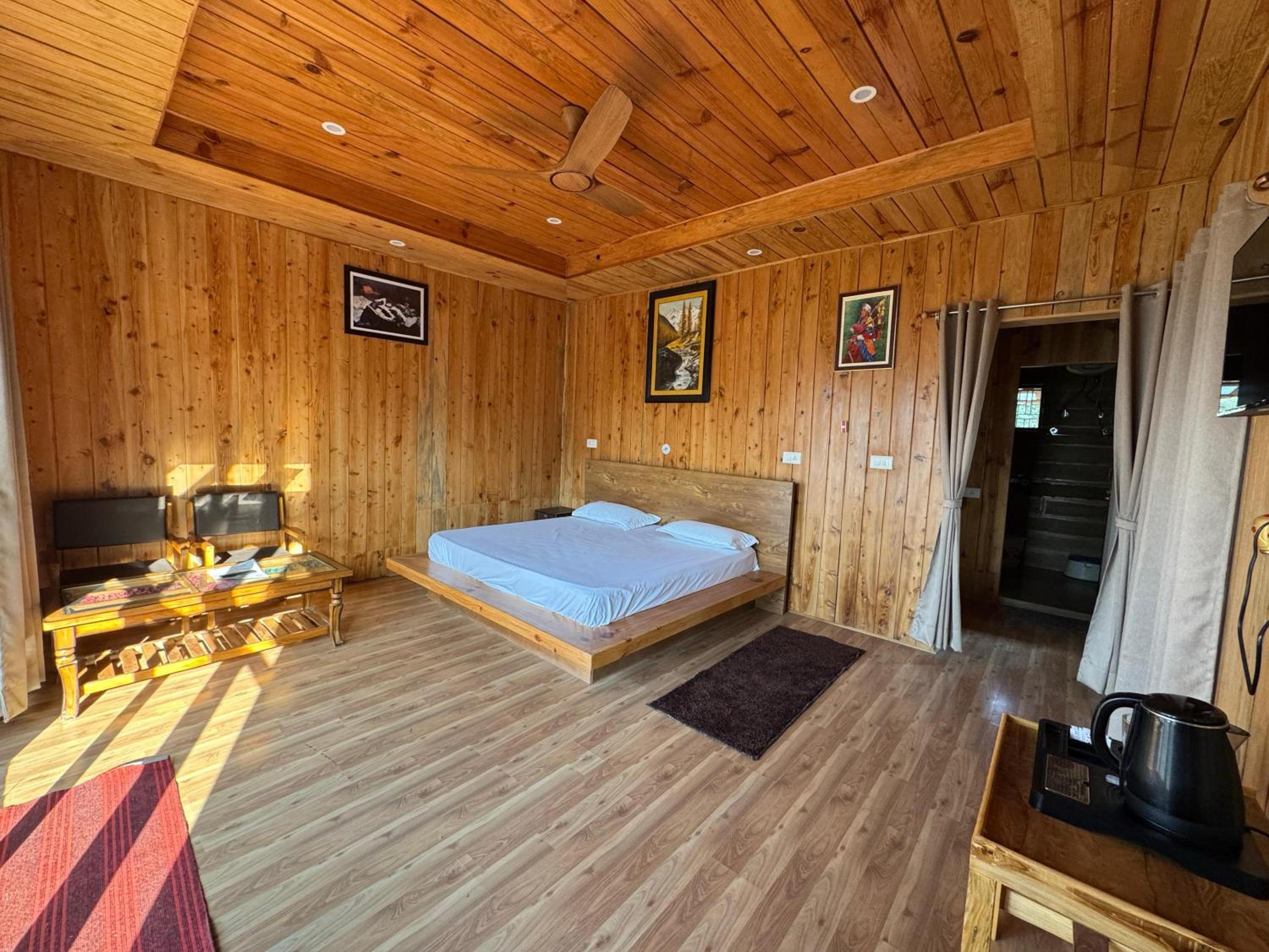Deluxe Double Room with Balcony