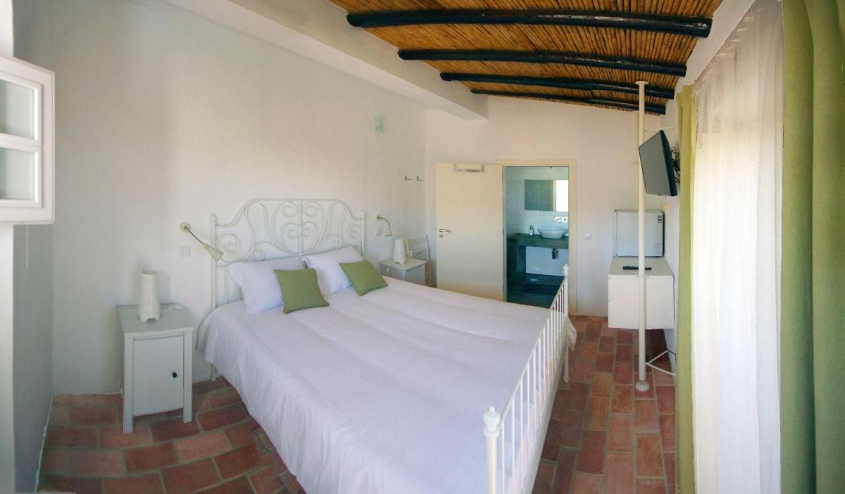 Deluxe Double Room with Sea View photo 3