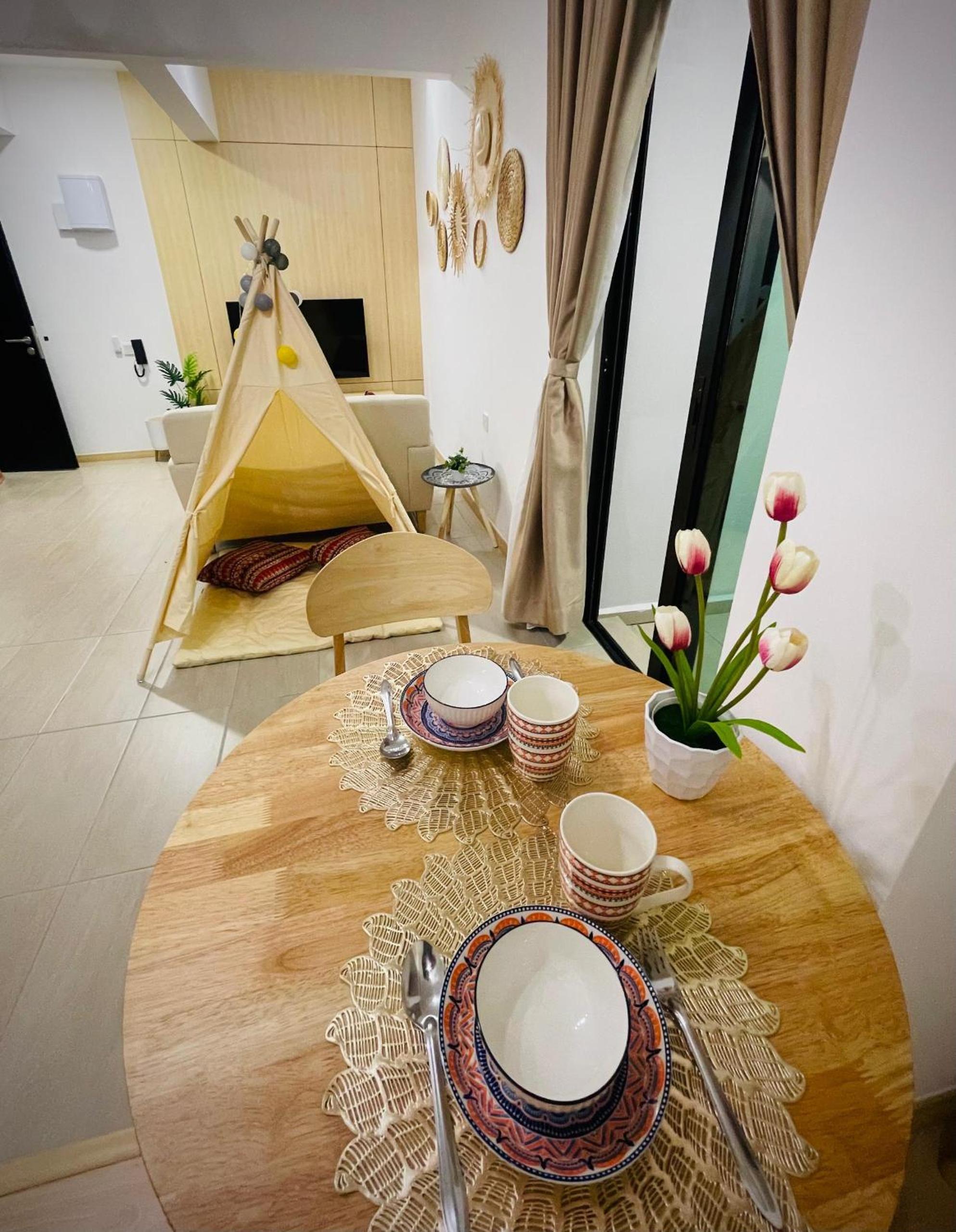Studio Apartment with Balcony