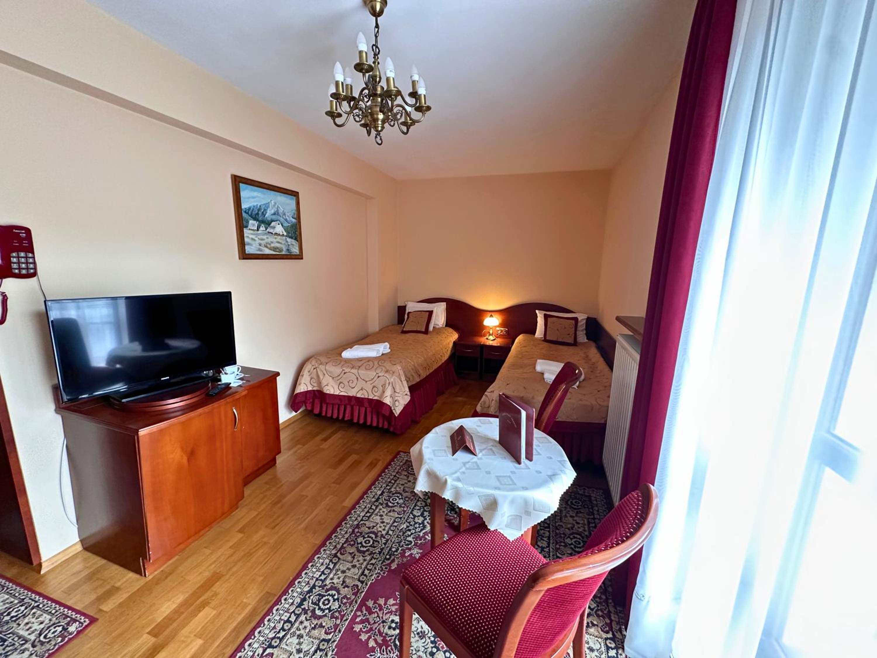 Twin Room with Balcony photo 2