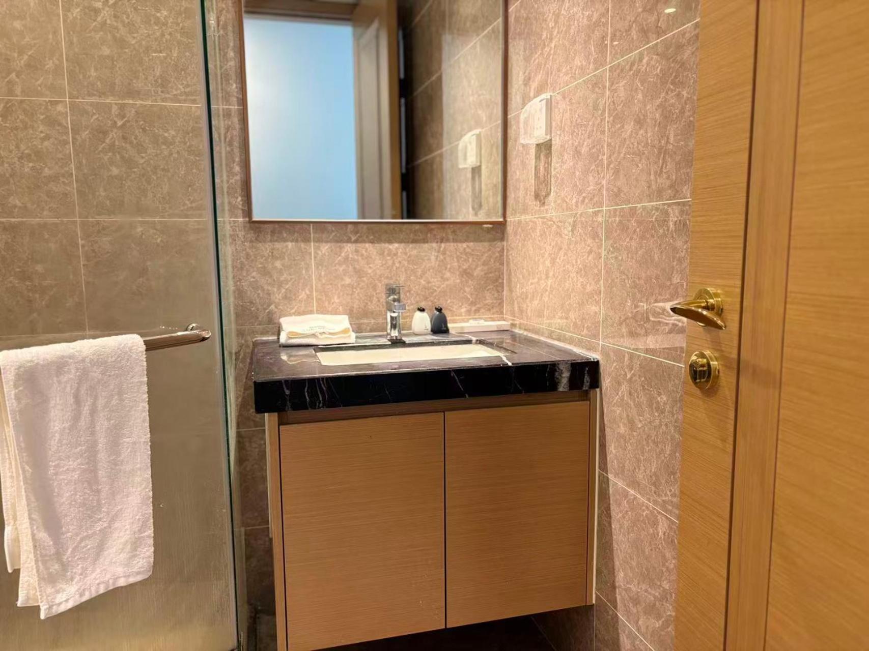 Deluxe Family Suite