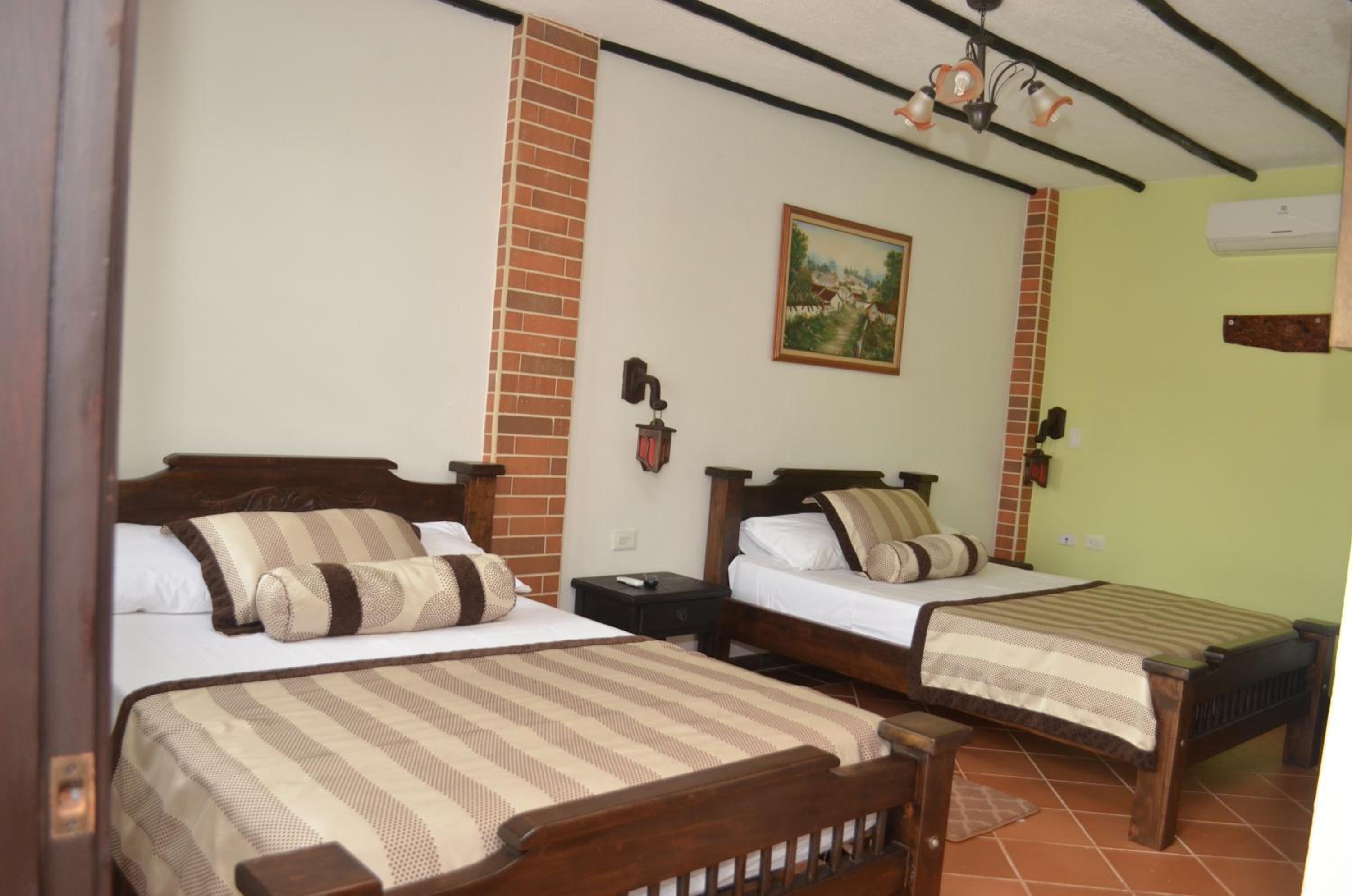 Triple Room With Bathroom photo 1