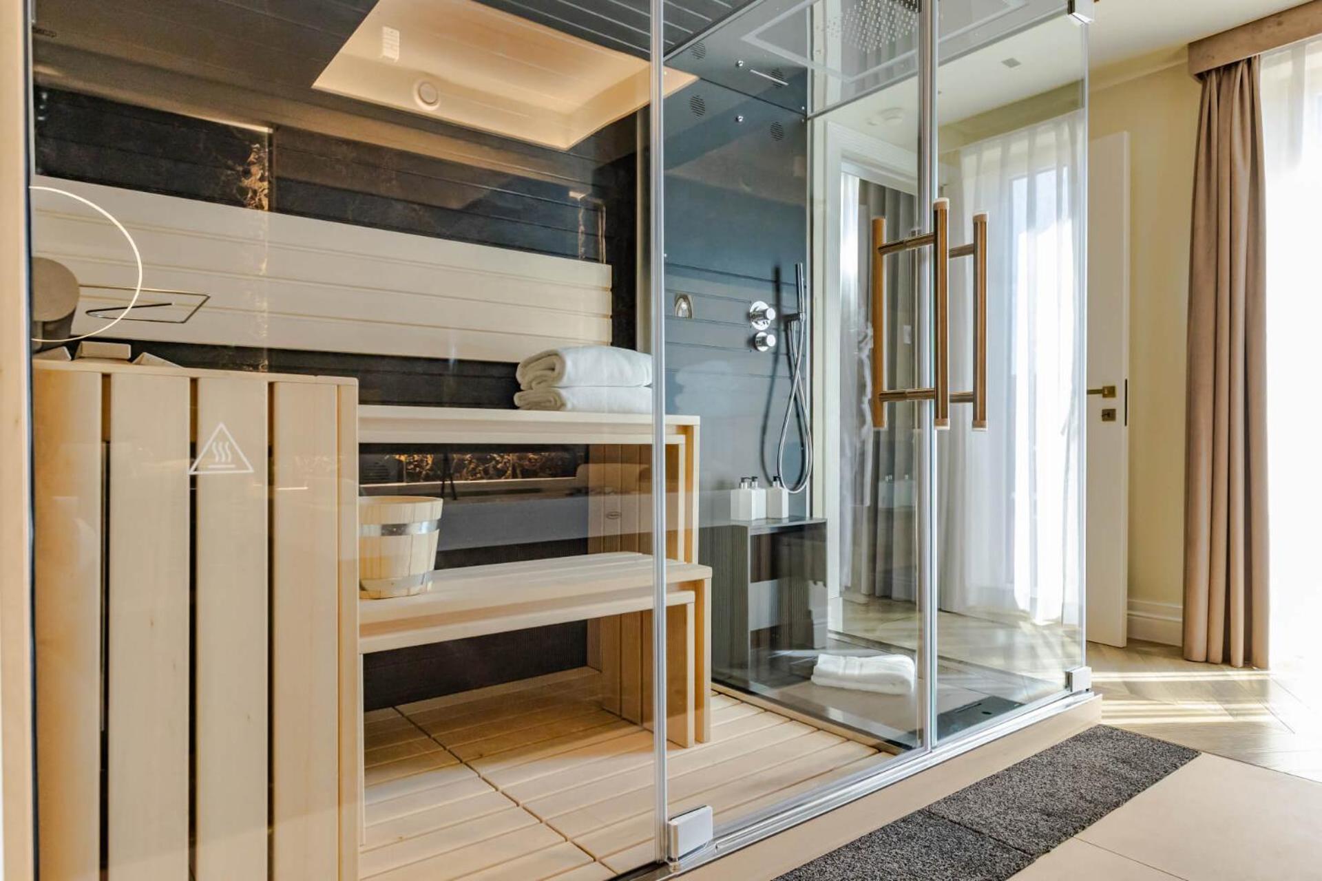 Presidential Suite photo 1