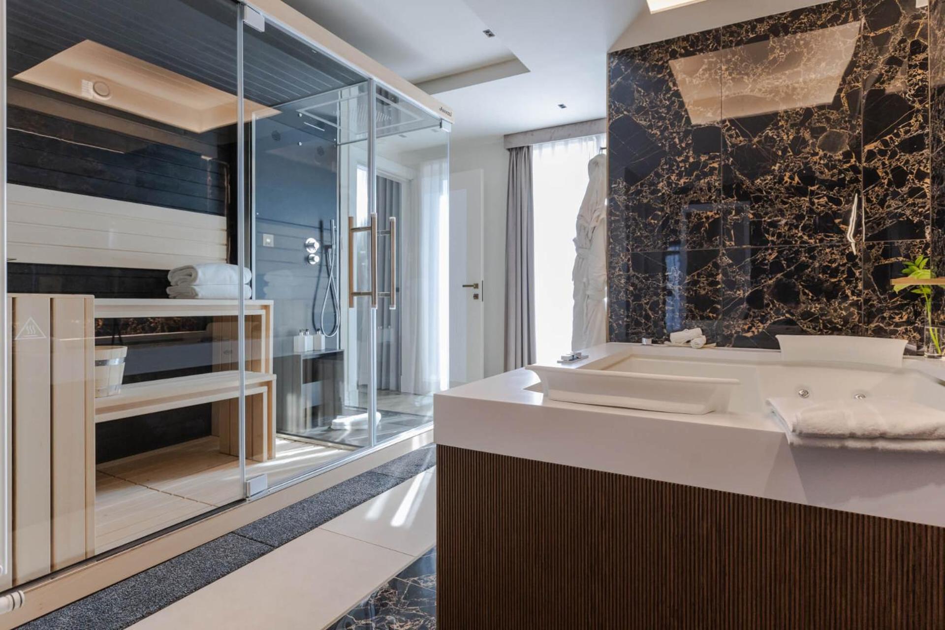 Presidential Suite photo 3