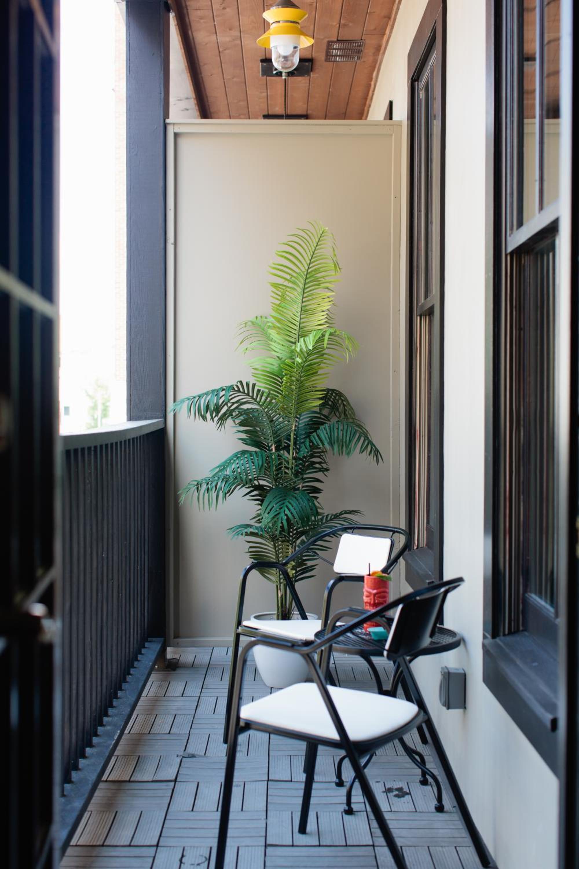 King Balcony Suite - The Tropicana - Photo 2