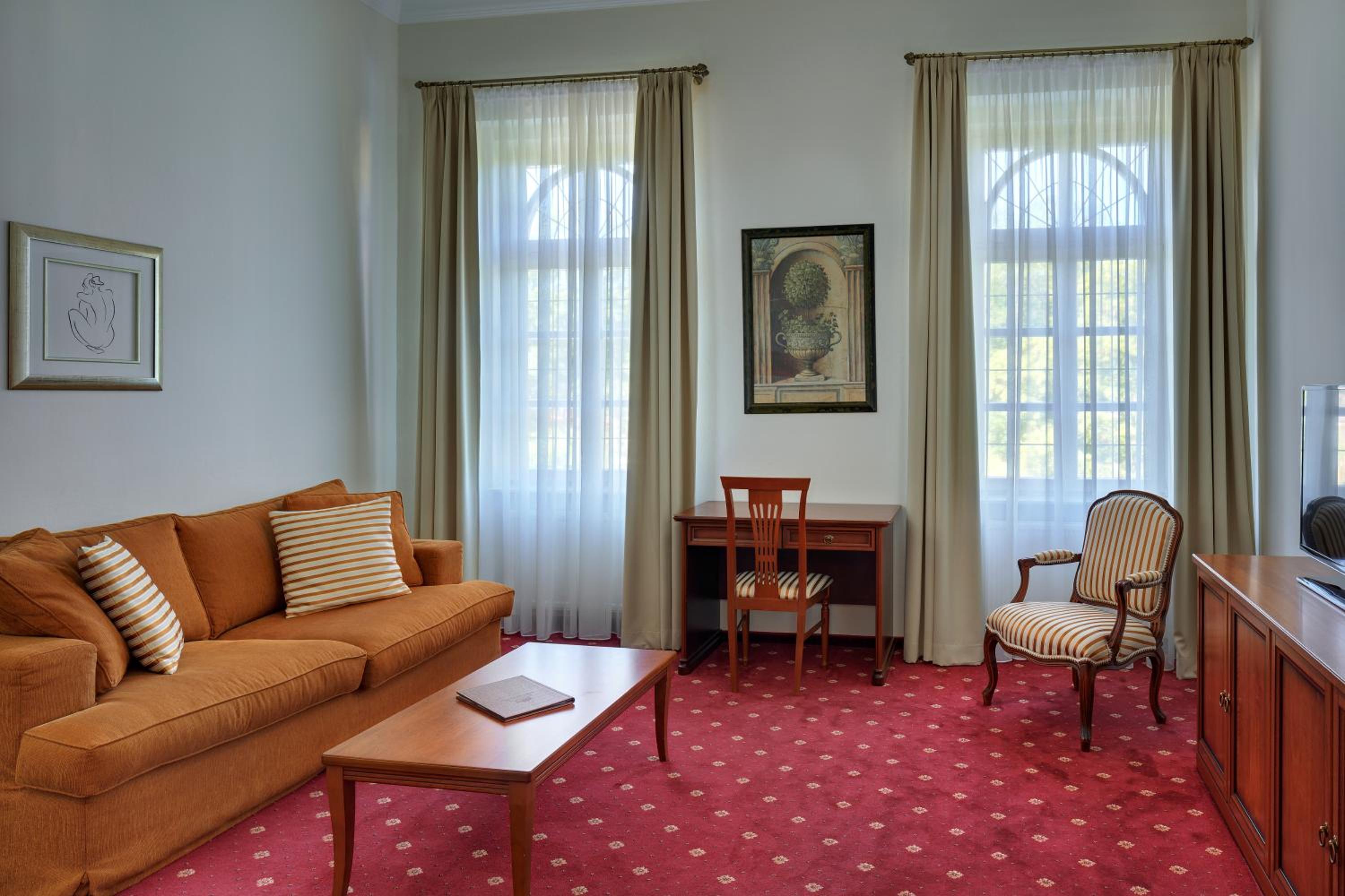 Two-Bedroom Suite photo 1