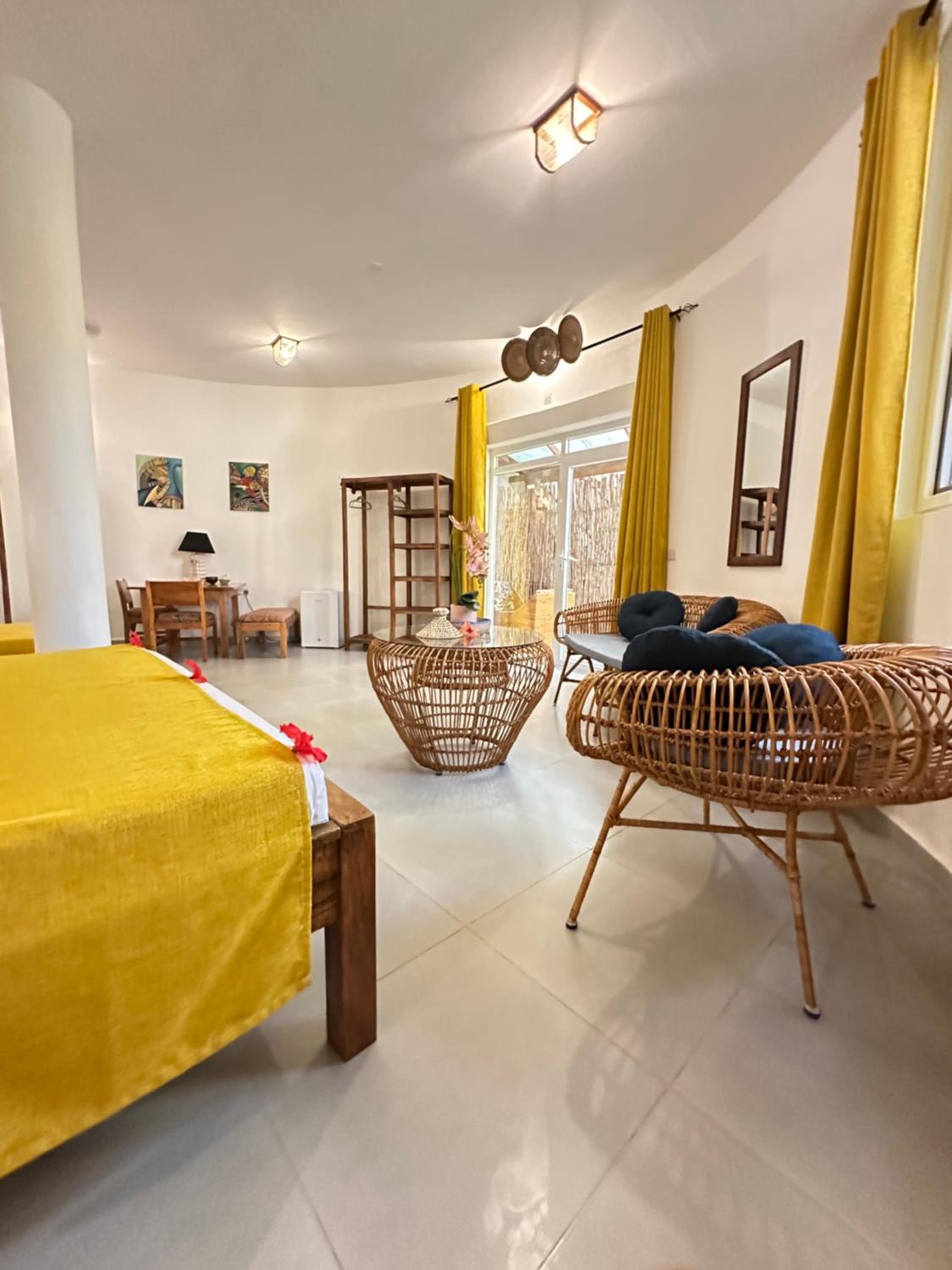 Deluxe Family Room