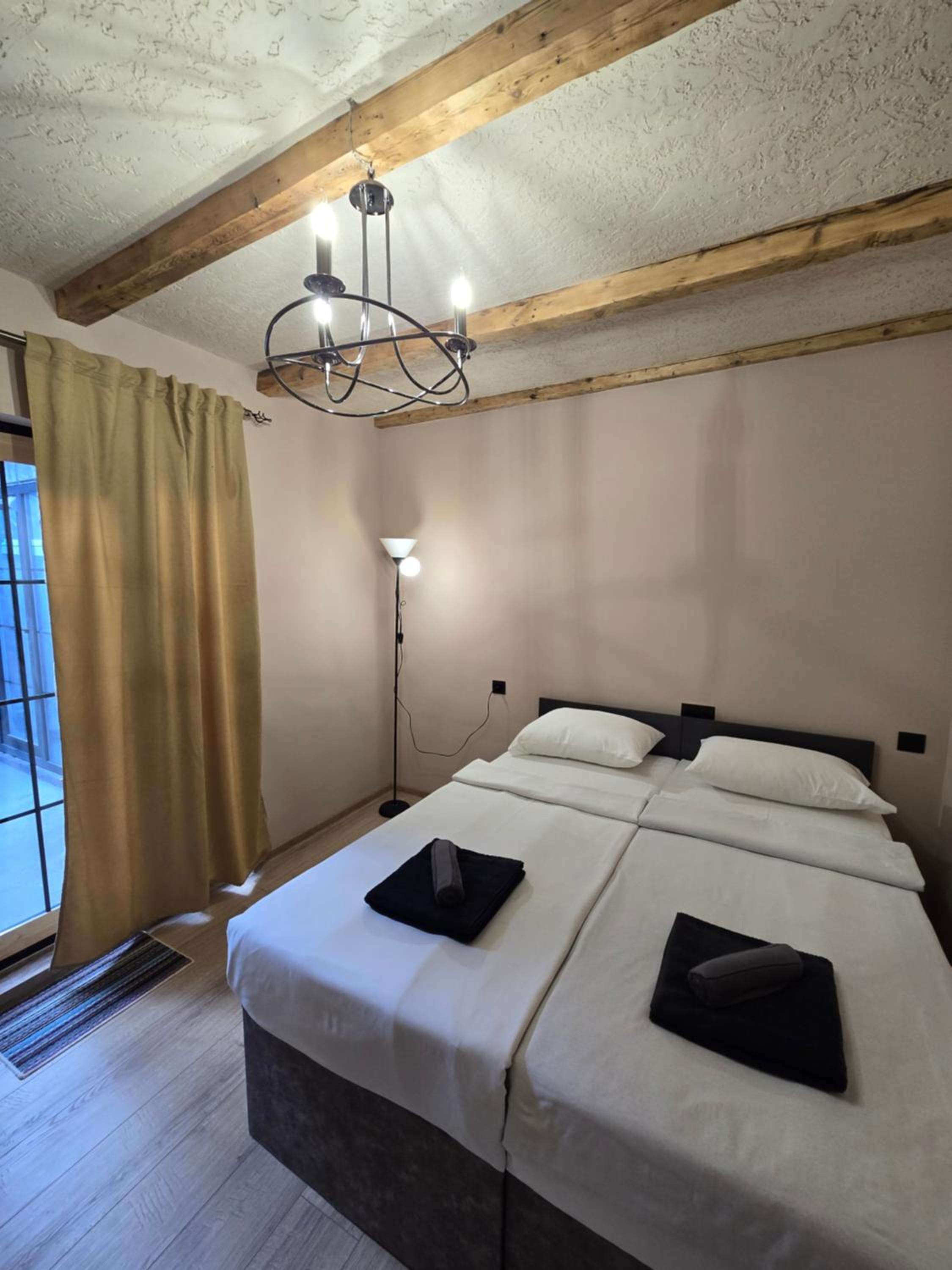 Twin Room with Bathroom photo 3
